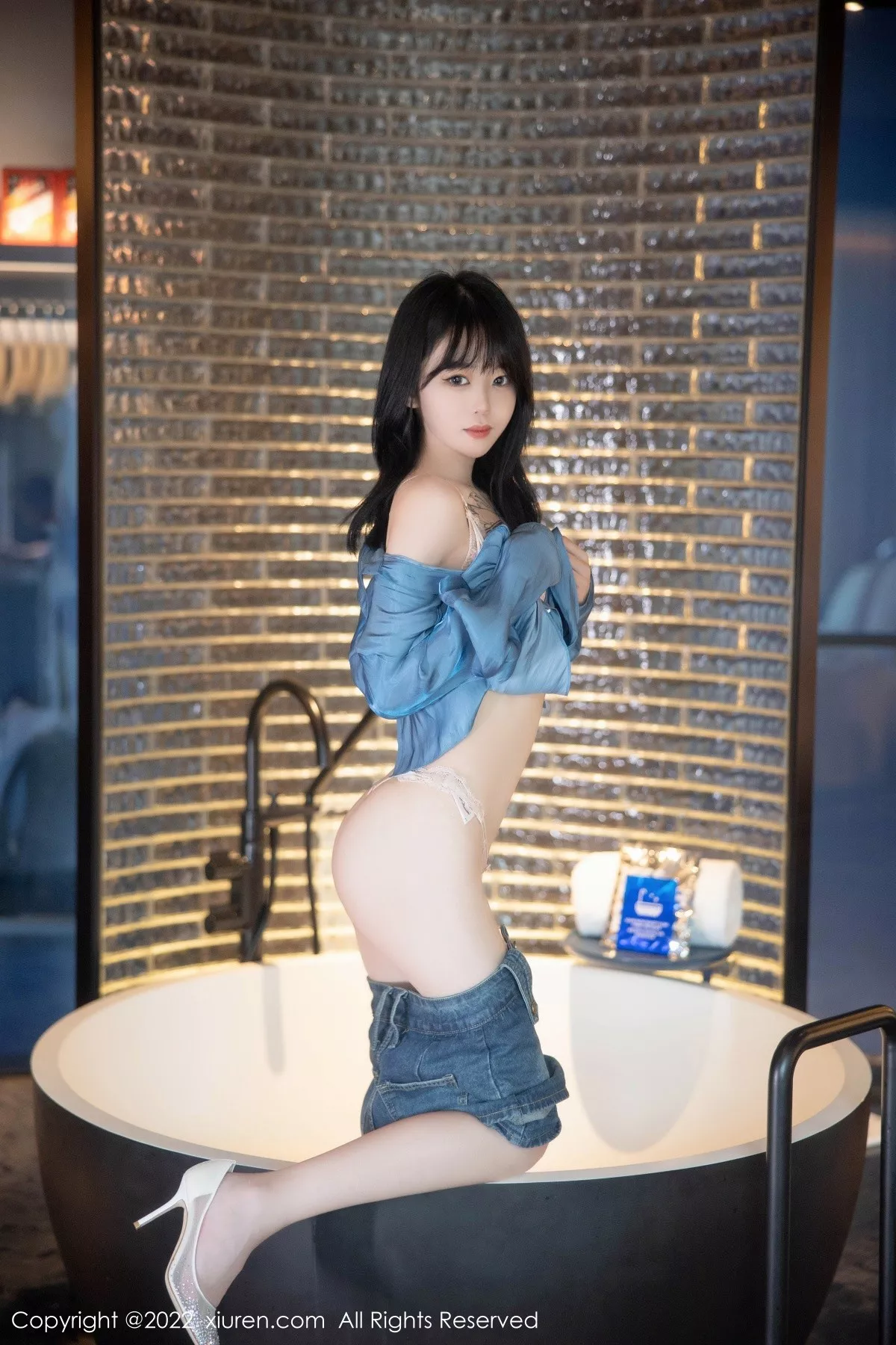 [XiuRen秀人网]第5662期奶瓶写真 [97P]-032