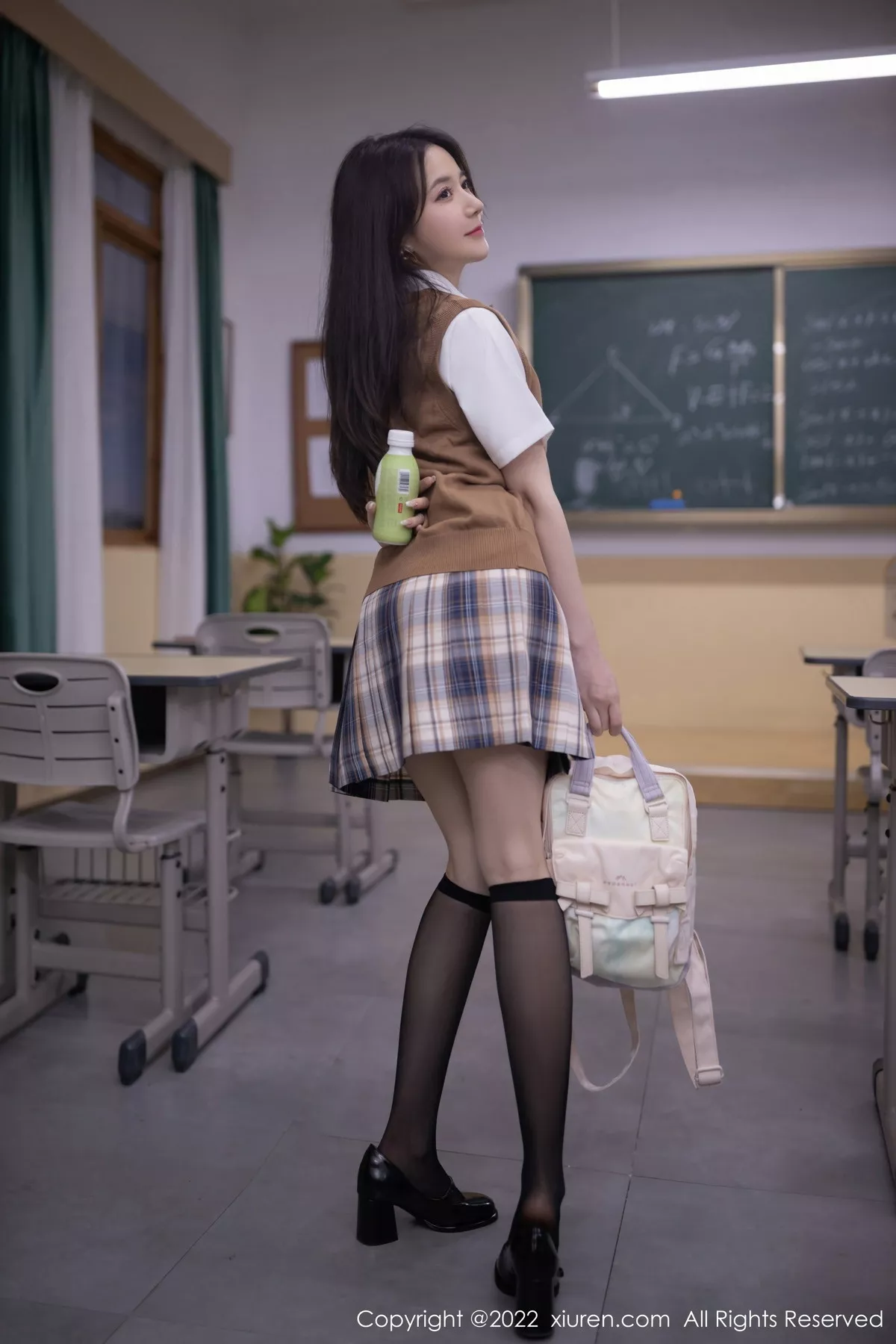 [XiuRen秀人网]第5673期鱼子酱写真 [80P]-003