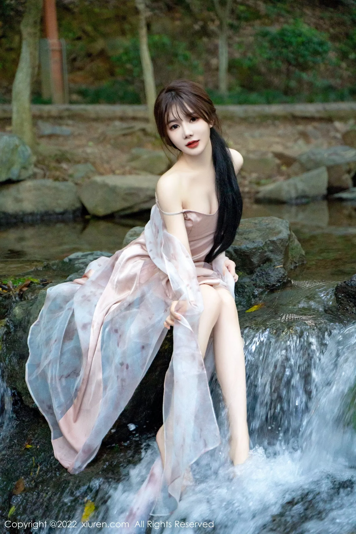 [XiuRen秀人网]第5690期婠婠么写真 [81P]-075