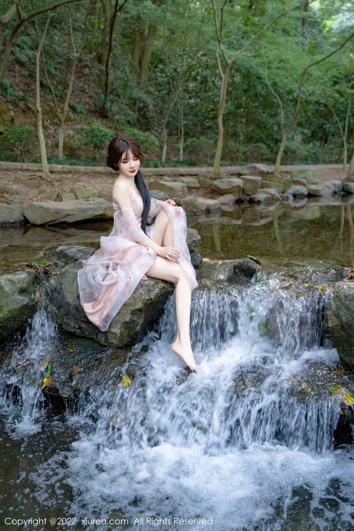 [XiuRen秀人网]第5690期婠婠么写真 [81P]-070
