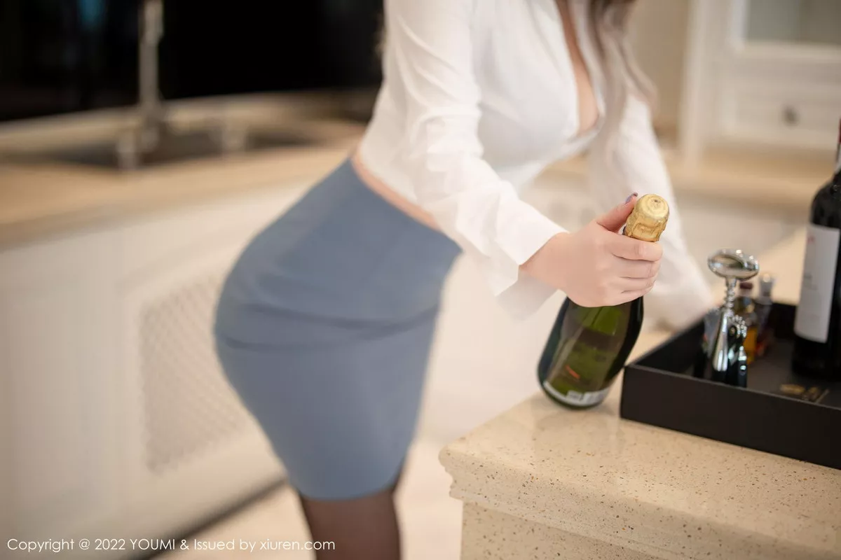 [YouMi尤蜜荟]第851期小海臀写真 [76P]-011