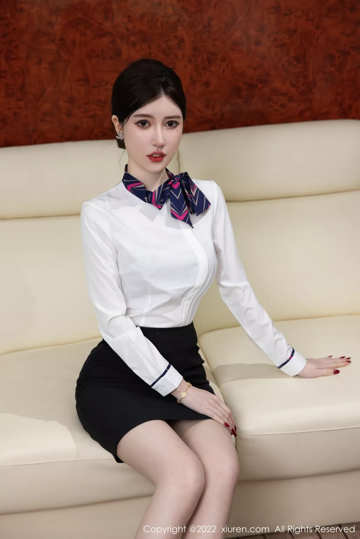 [XiuRen秀人网]第5696期美桃酱写真 [106P]-002