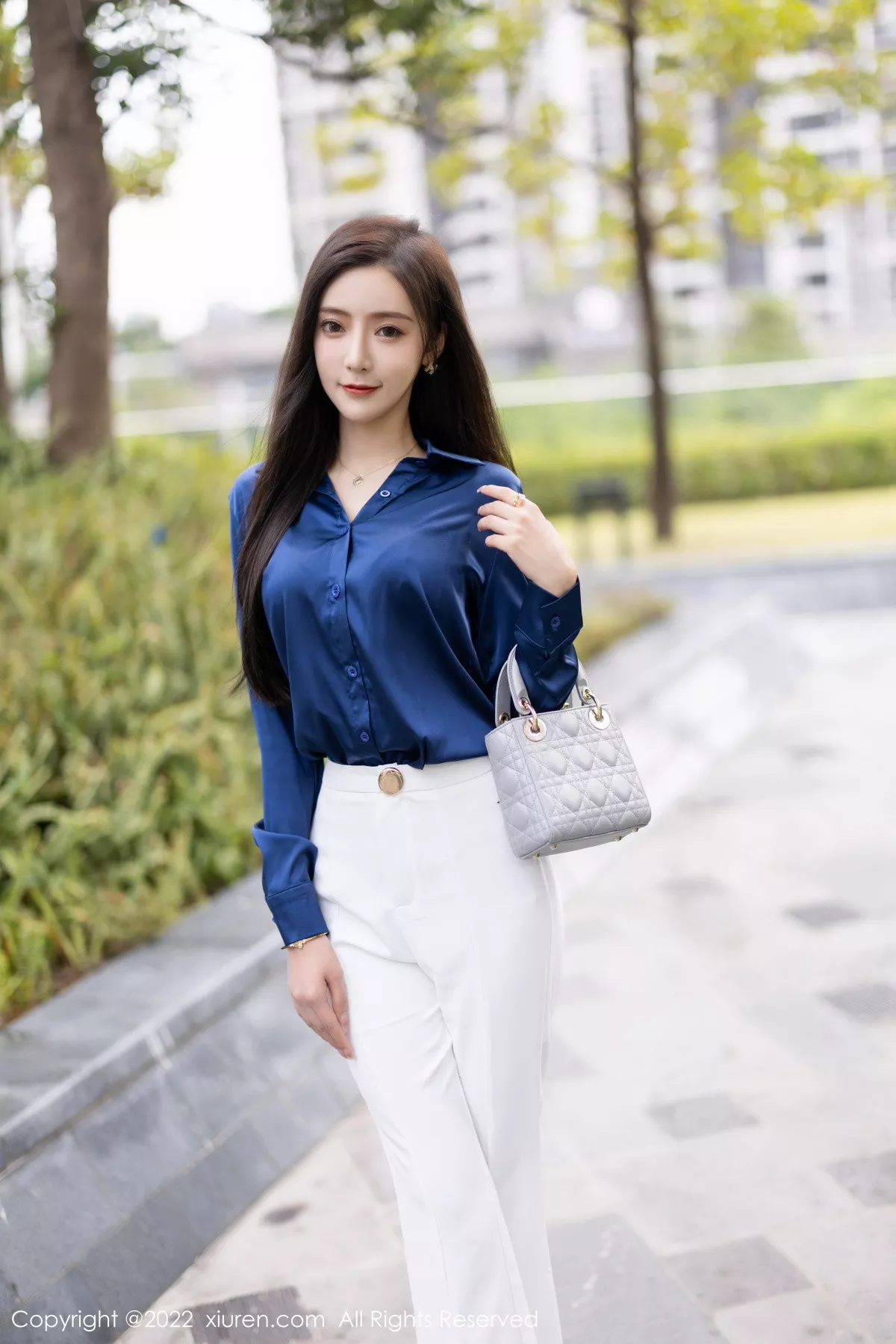 [XiuRen秀人网]第5790期王馨瑶写真 [90P]-001