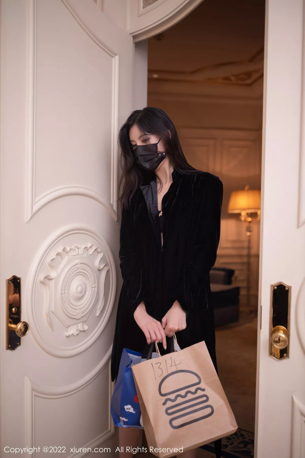 [XiuRen秀人网]第5797期就是阿朱啊写真 [81P]-001
