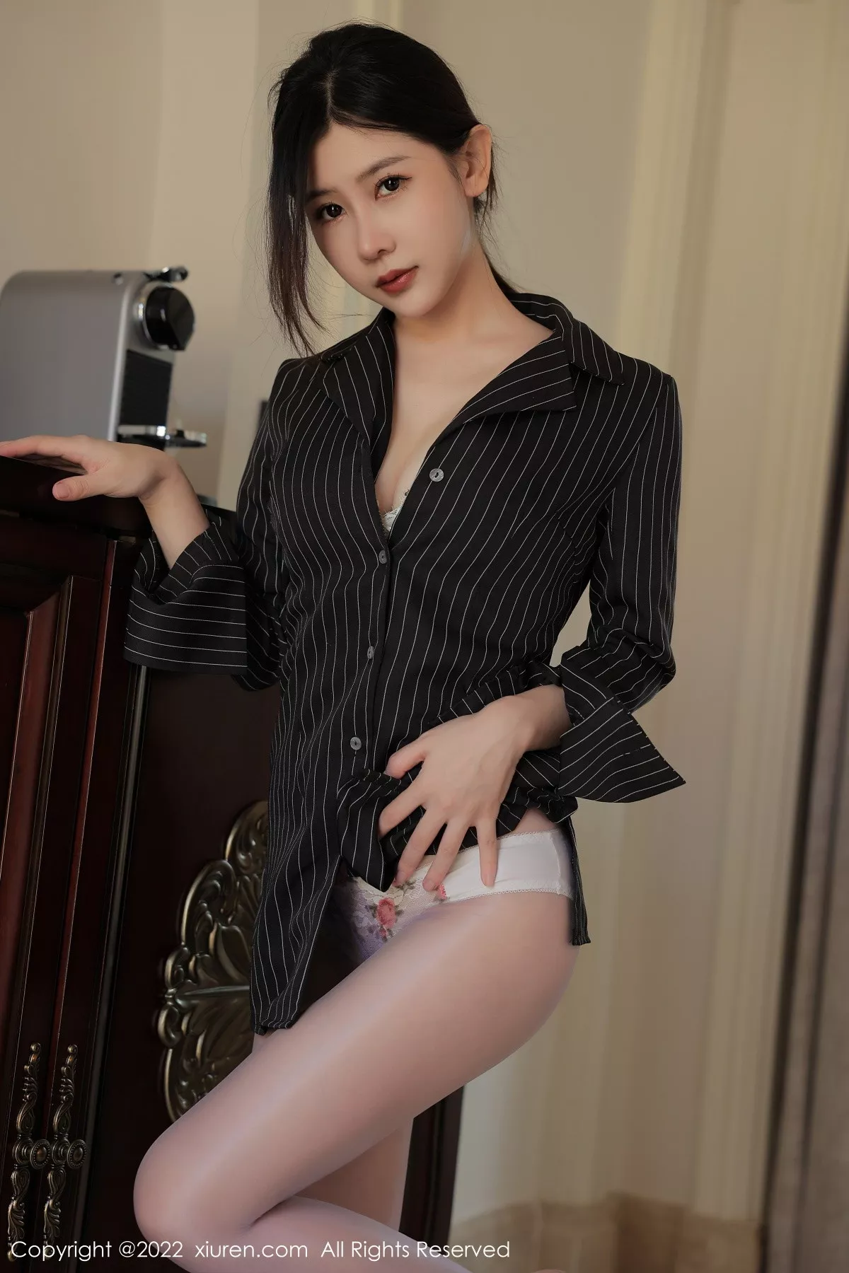 [XiuRen秀人网]第5828期尹甜甜写真 [58P]-010
