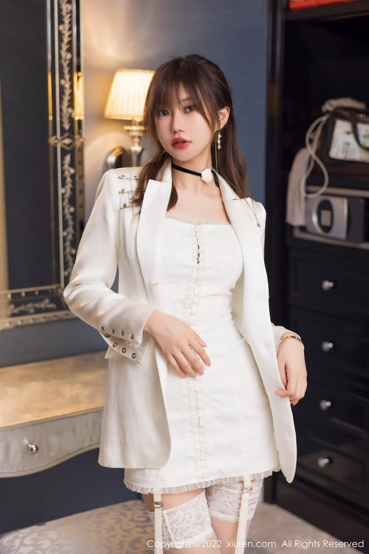 [XiuRen秀人网]第5845期绮里嘉写真 [71P]-002