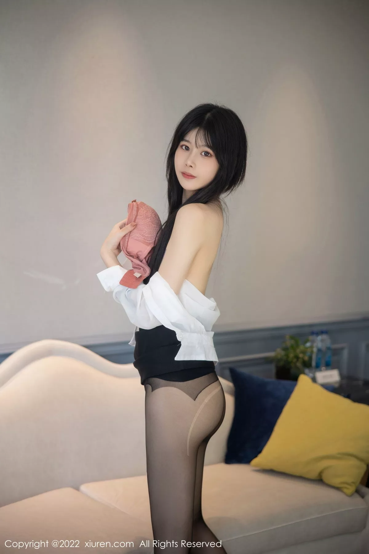 [XiuRen秀人网]第5861期77qiqi写真 [79P]-069