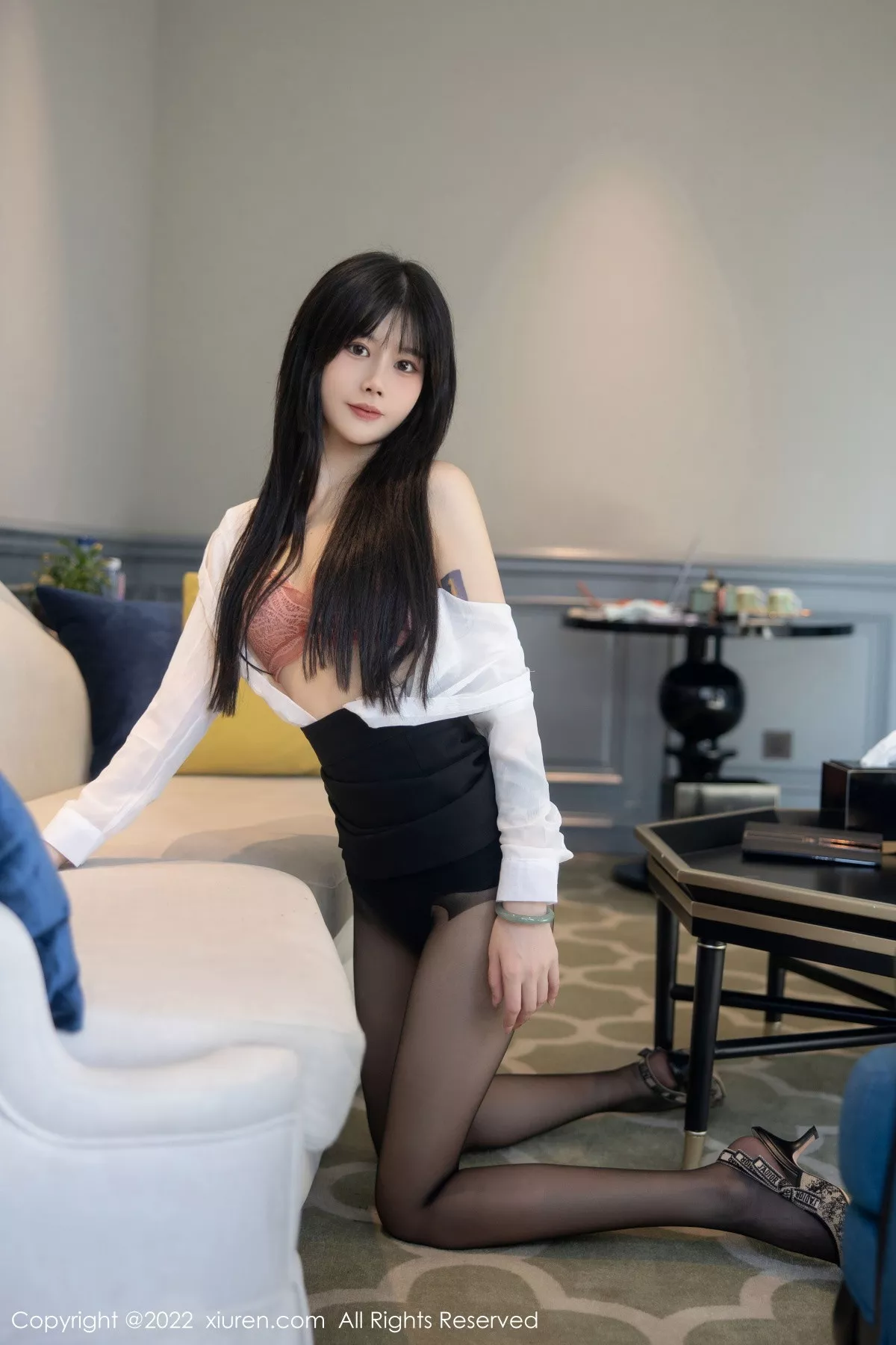 [XiuRen秀人网]第5861期77qiqi写真 [79P]-042