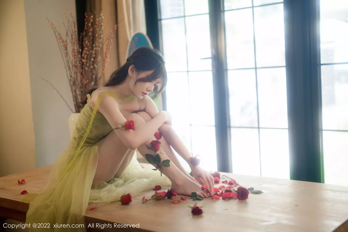 [XiuRen秀人网]第5875期婠婠么写真 [85P]-033