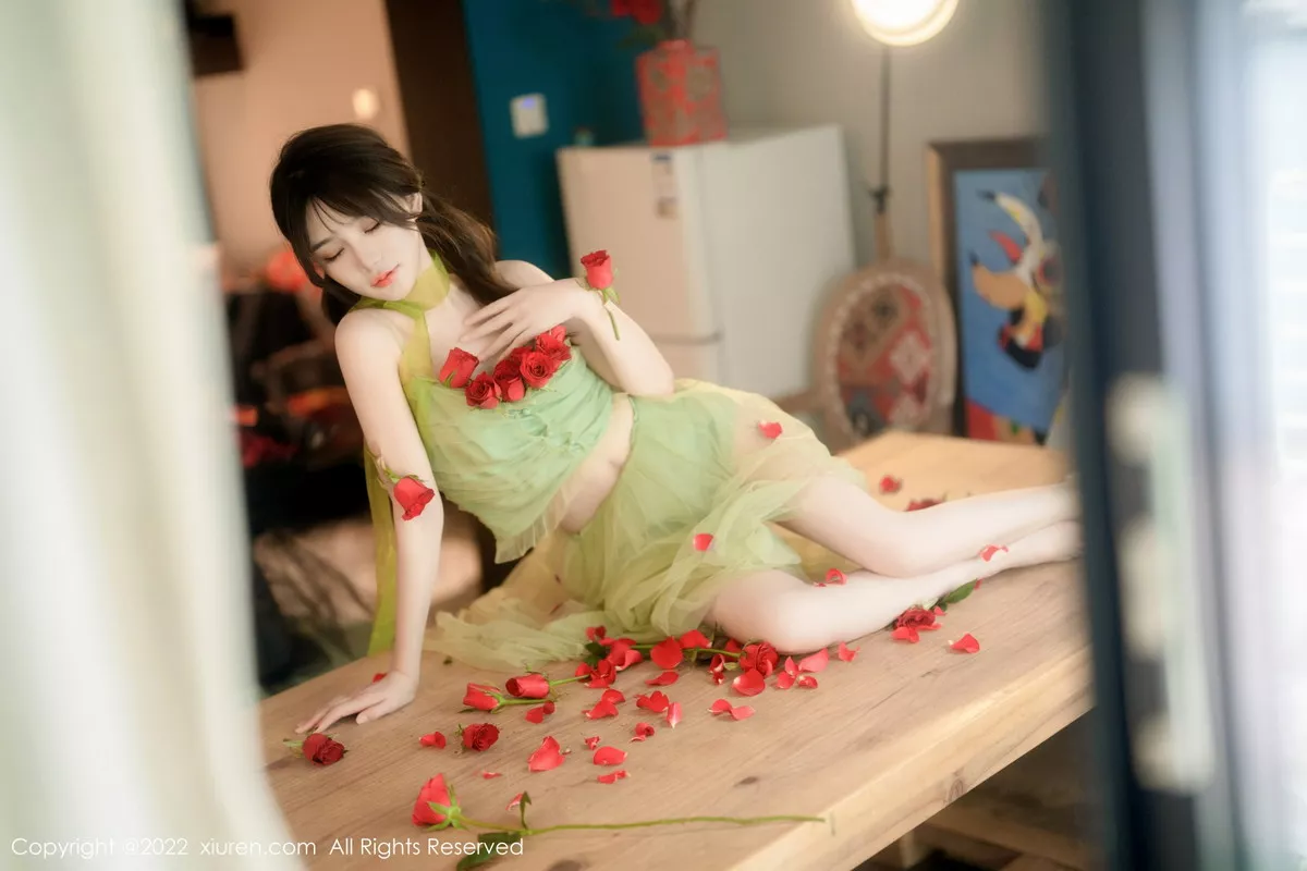 [XiuRen秀人网]第5875期婠婠么写真 [85P]-023