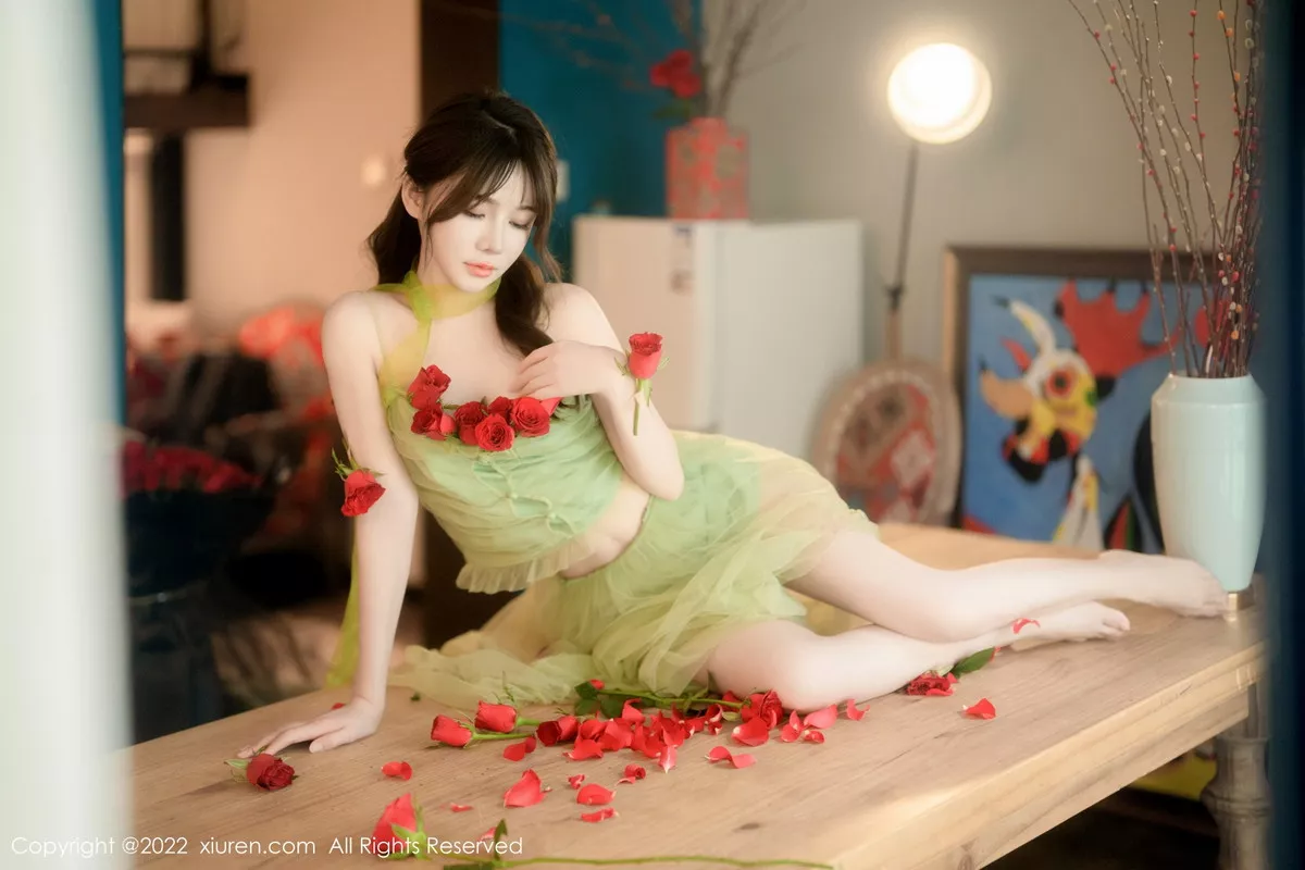 [XiuRen秀人网]第5875期婠婠么写真 [85P]-022