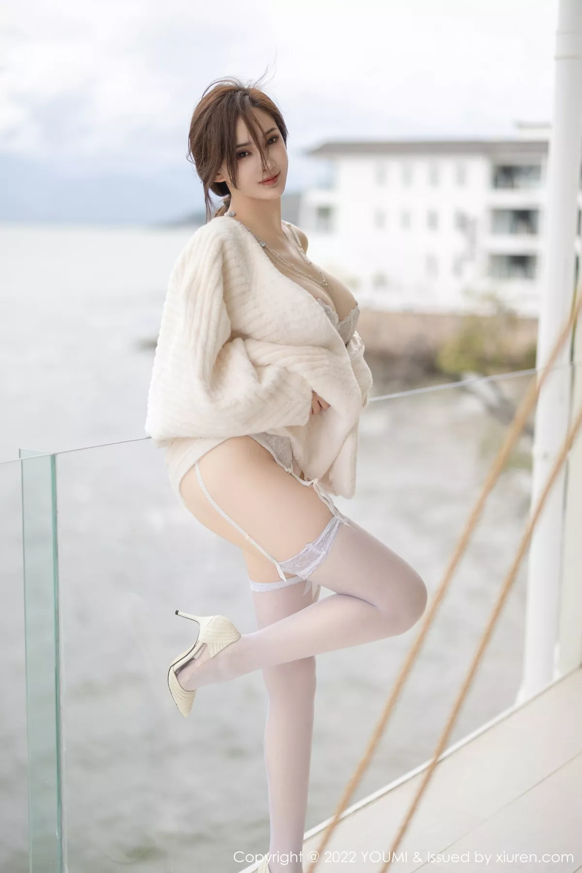 [YouMi尤蜜荟]第866期奶瓶土肥圆写真 [82P]-012