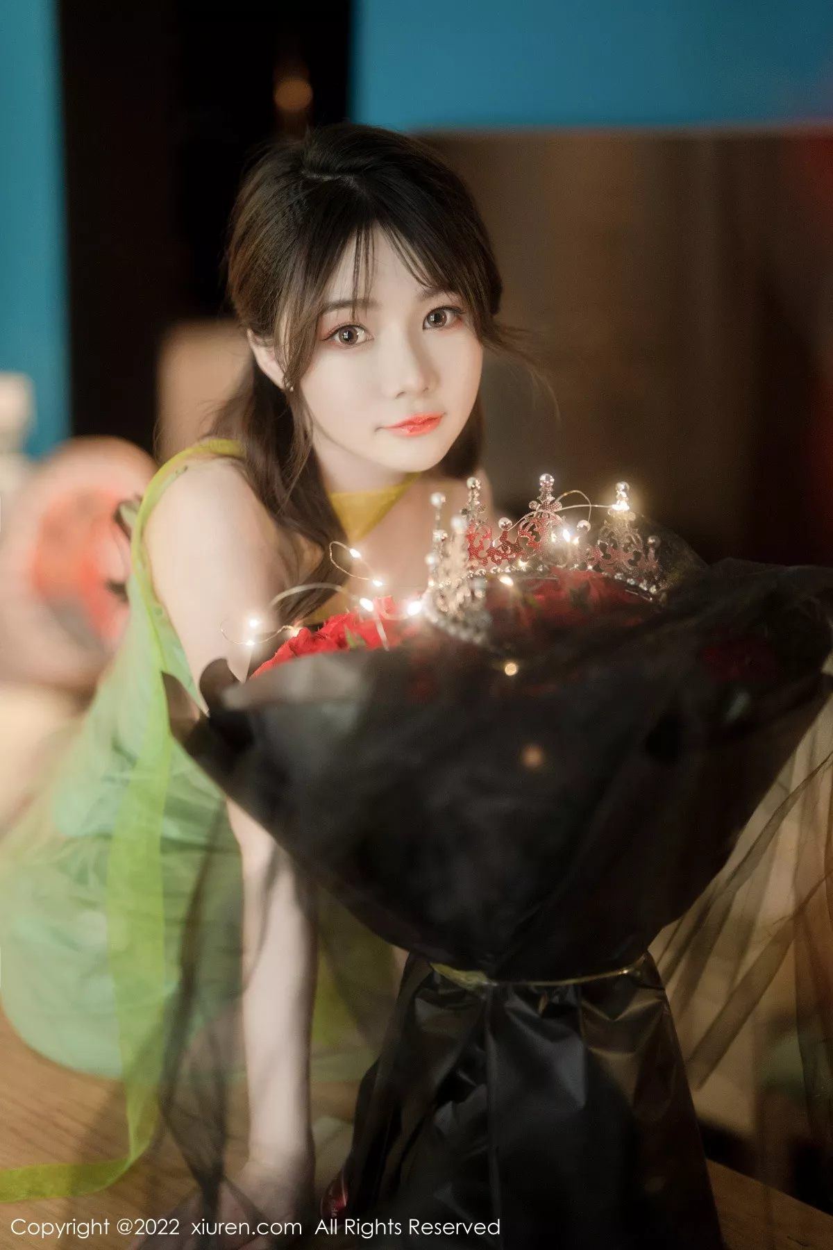 [XiuRen秀人网]第5875期婠婠么写真 [85P]-001