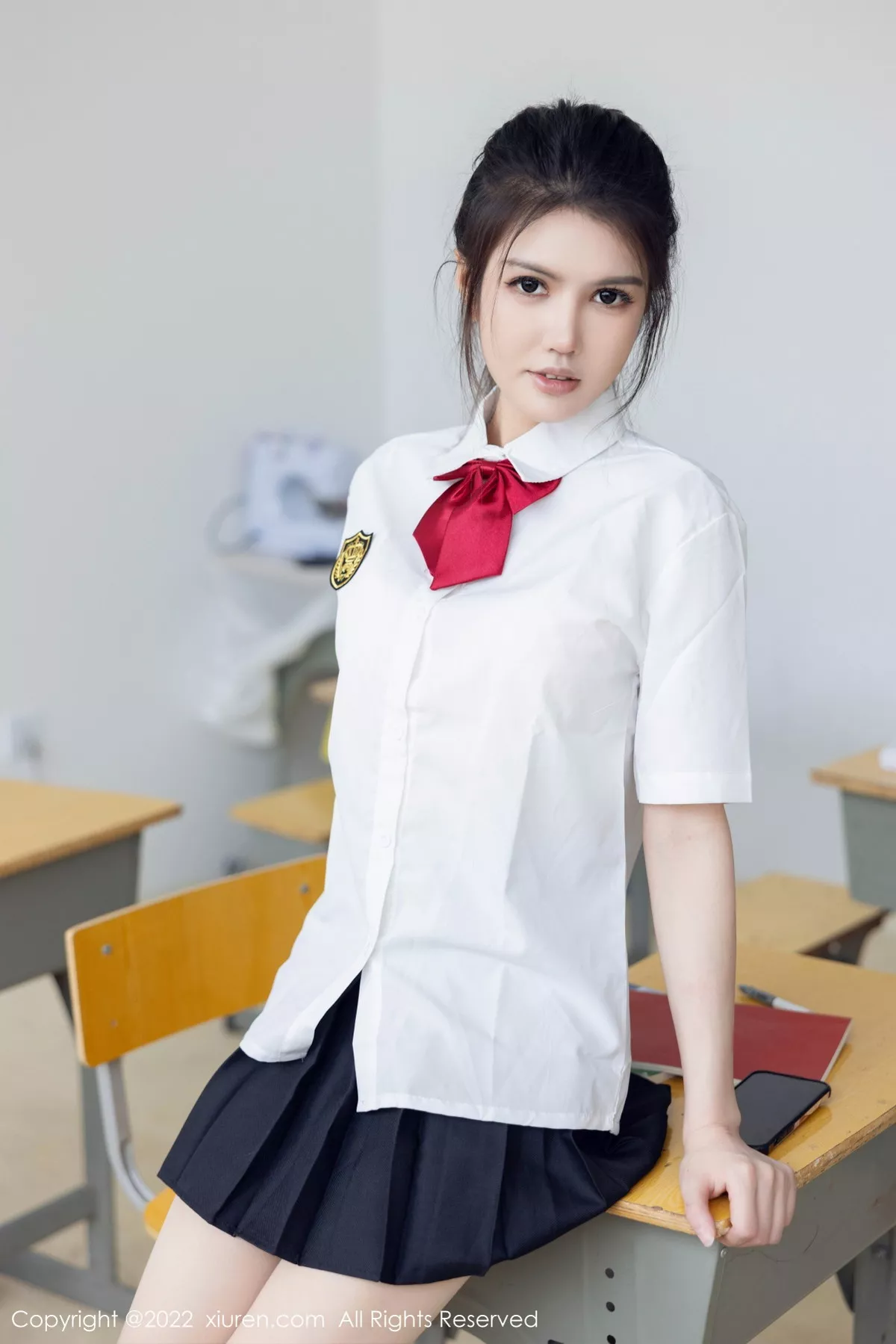 [XiuRen秀人网]第5762期媛媛酱写真 [71P]-004