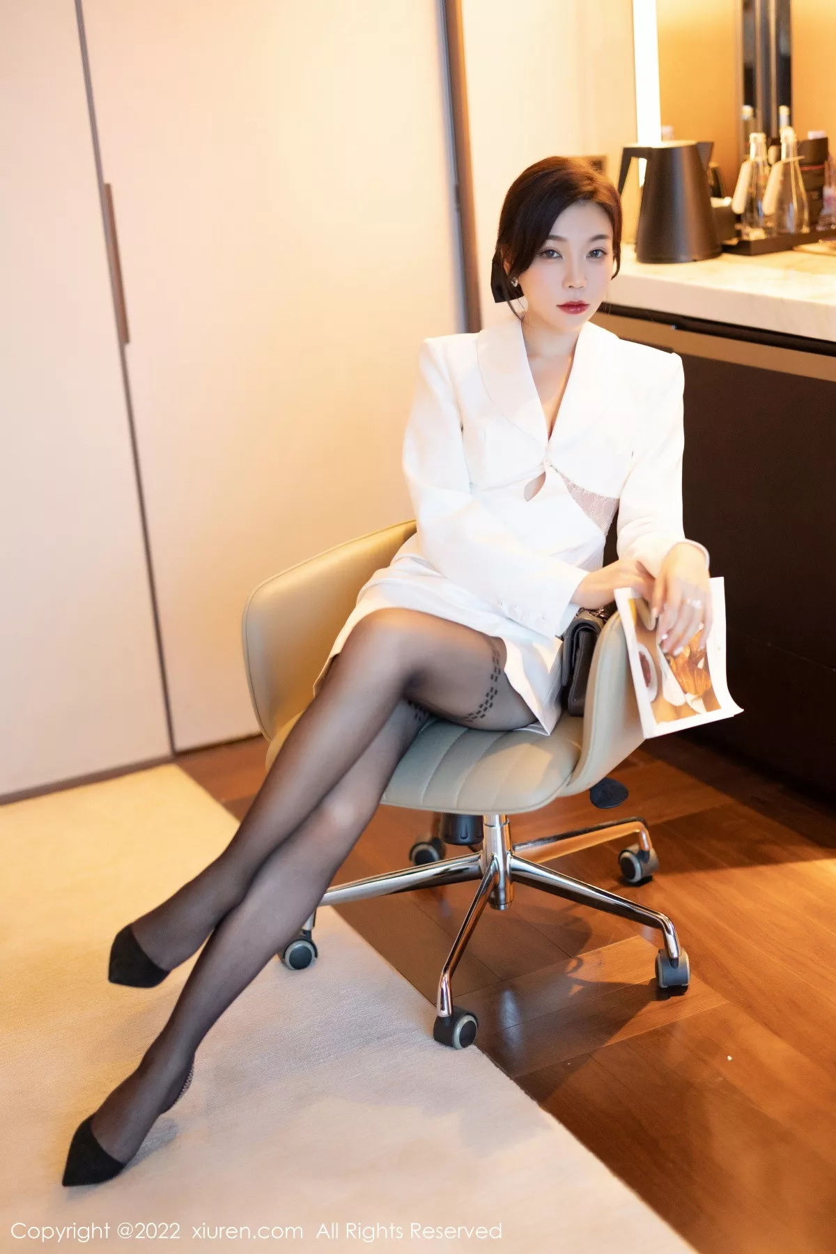 [XiuRen秀人网]第5770期徐莉芝写真 [84P]-013