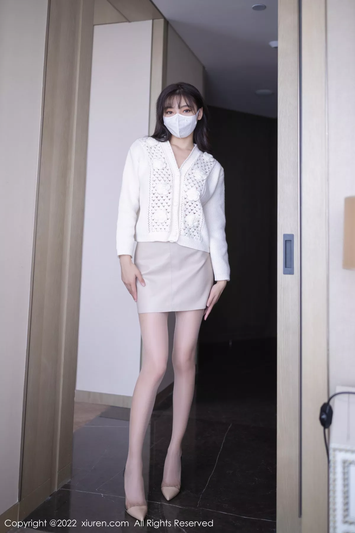 [XiuRen秀人网]第5771期陆萱萱写真 [79P]-001