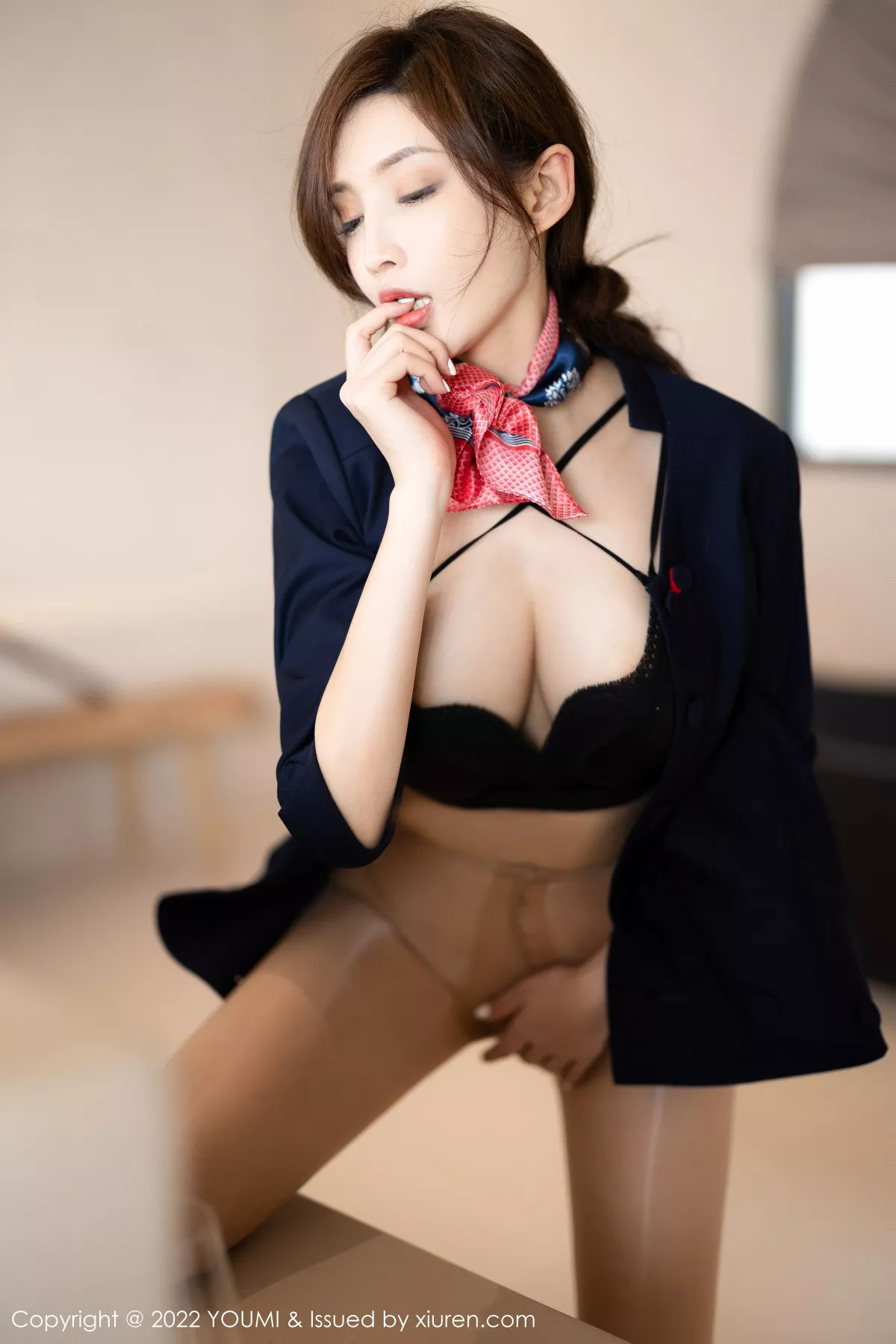 [YouMi尤蜜荟]第858期奶瓶土肥圆写真 [77P]-040