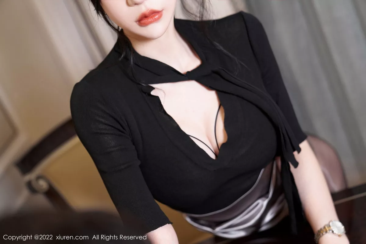 [XiuRen秀人网]第5777期周于希写真 [89P]-044