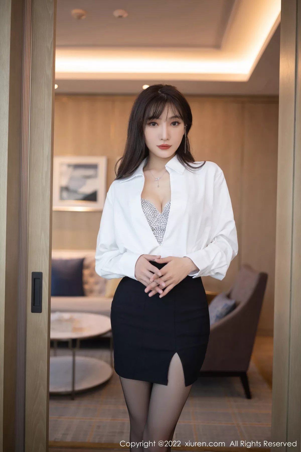 [XiuRen秀人网]第9540期陆萱萱写真 [78P]-003