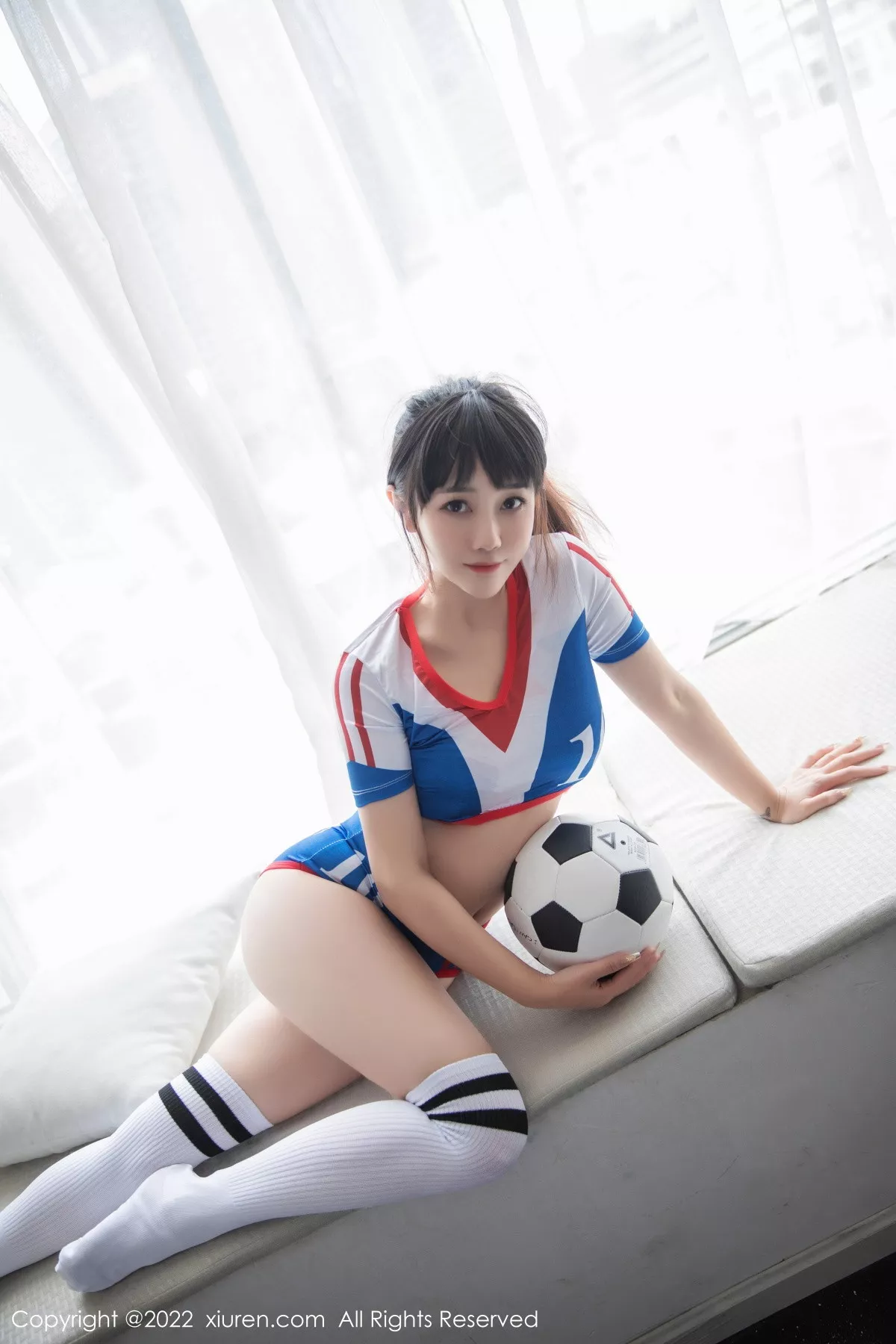 [XiuRen秀人网]第5974期严利娅写真 [60P]-004