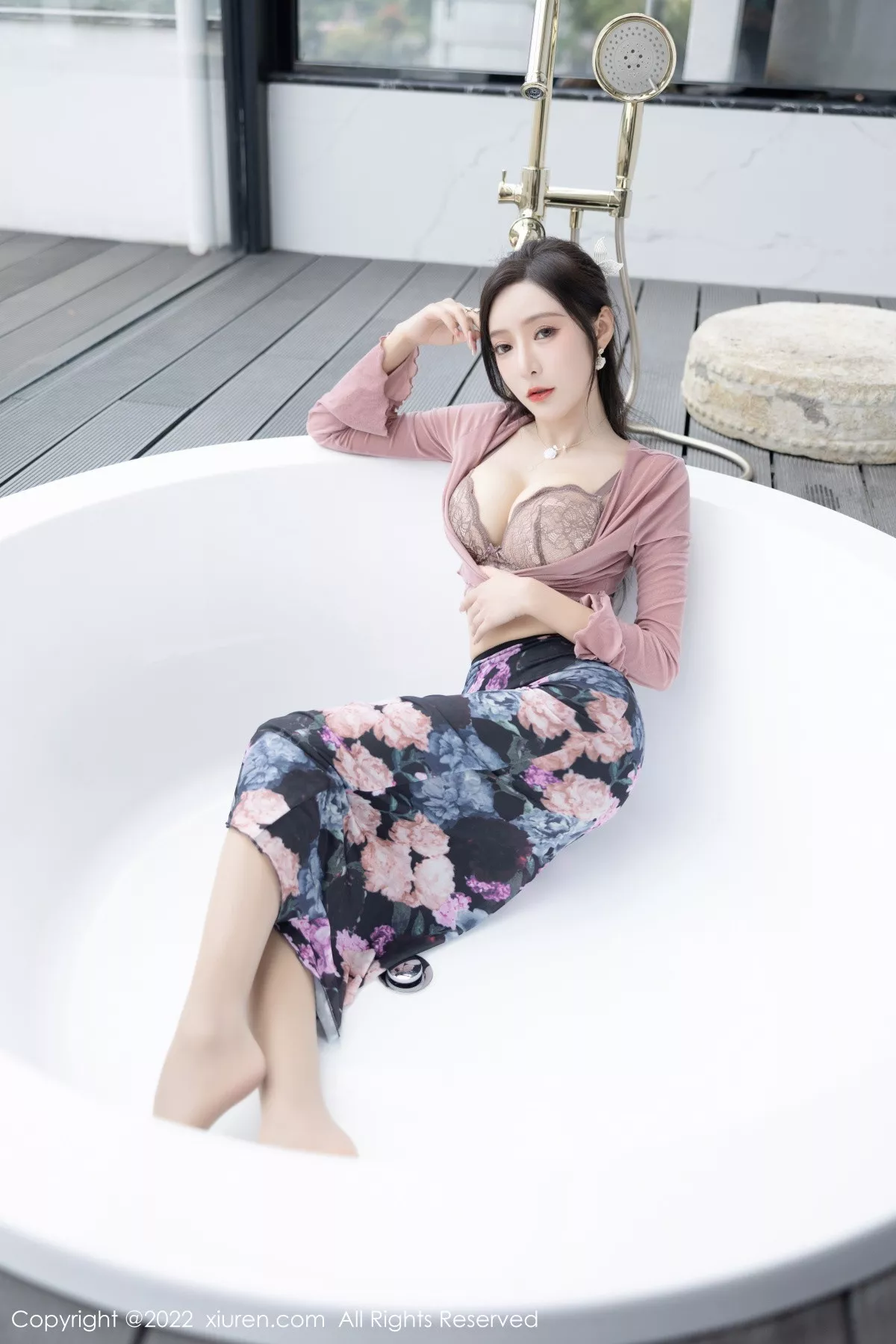 [XiuRen秀人网]第5985期王馨瑶写真 [82P]-019