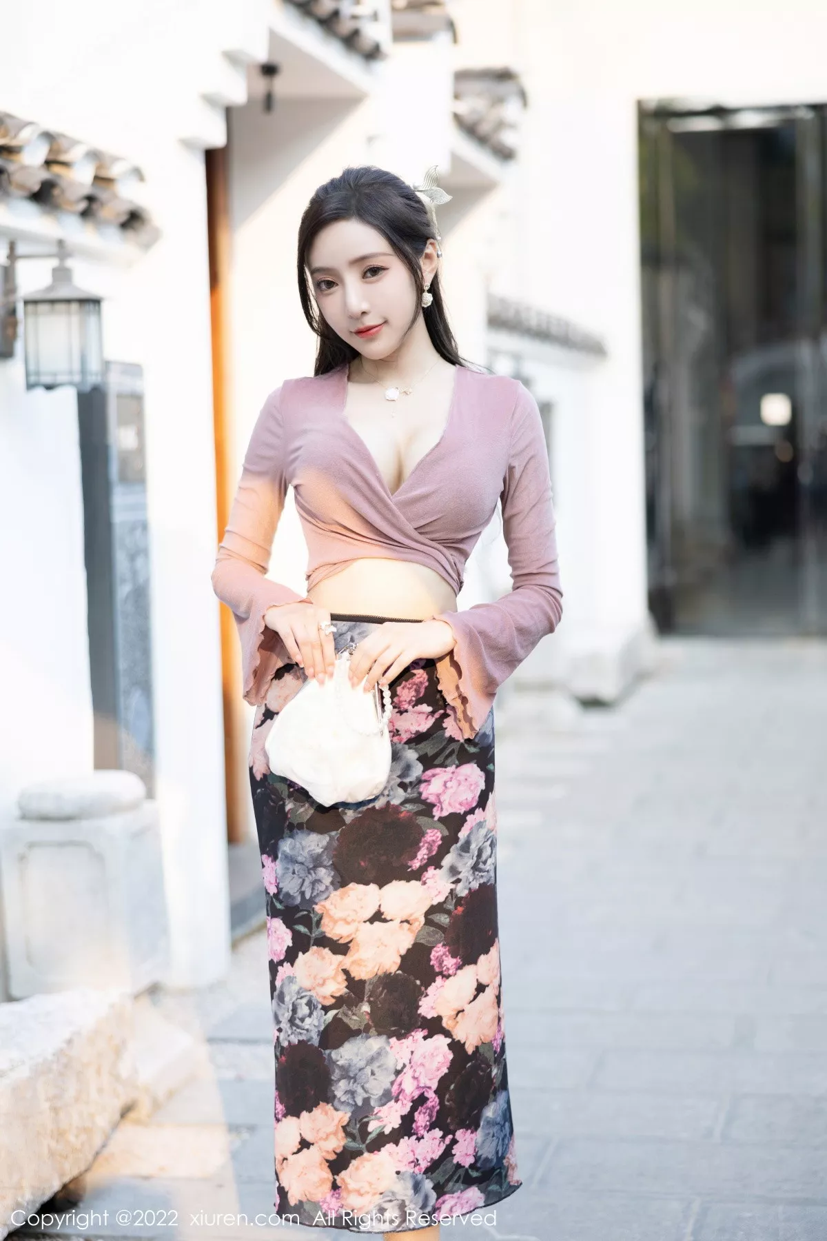 [XiuRen秀人网]第5985期王馨瑶写真 [82P]-002