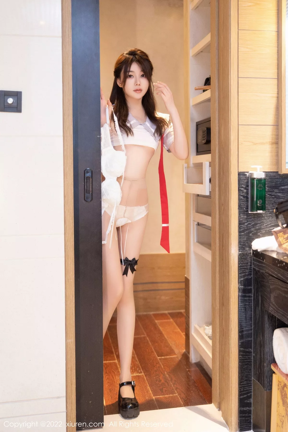 [XiuRen秀人网]第5996期婠婠么写真 [77P]-075