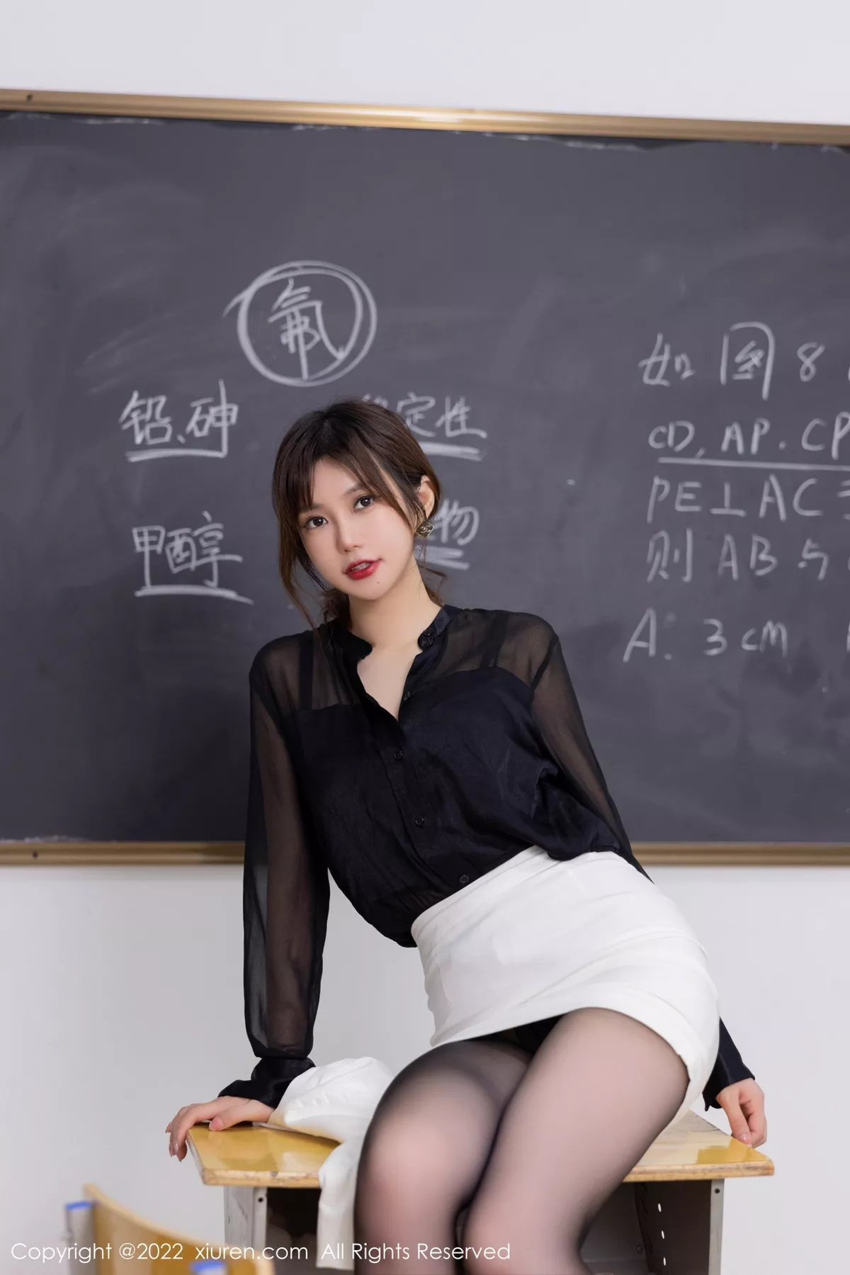 [XiuRen秀人网]第6008期绮里嘉写真 [87P]-023