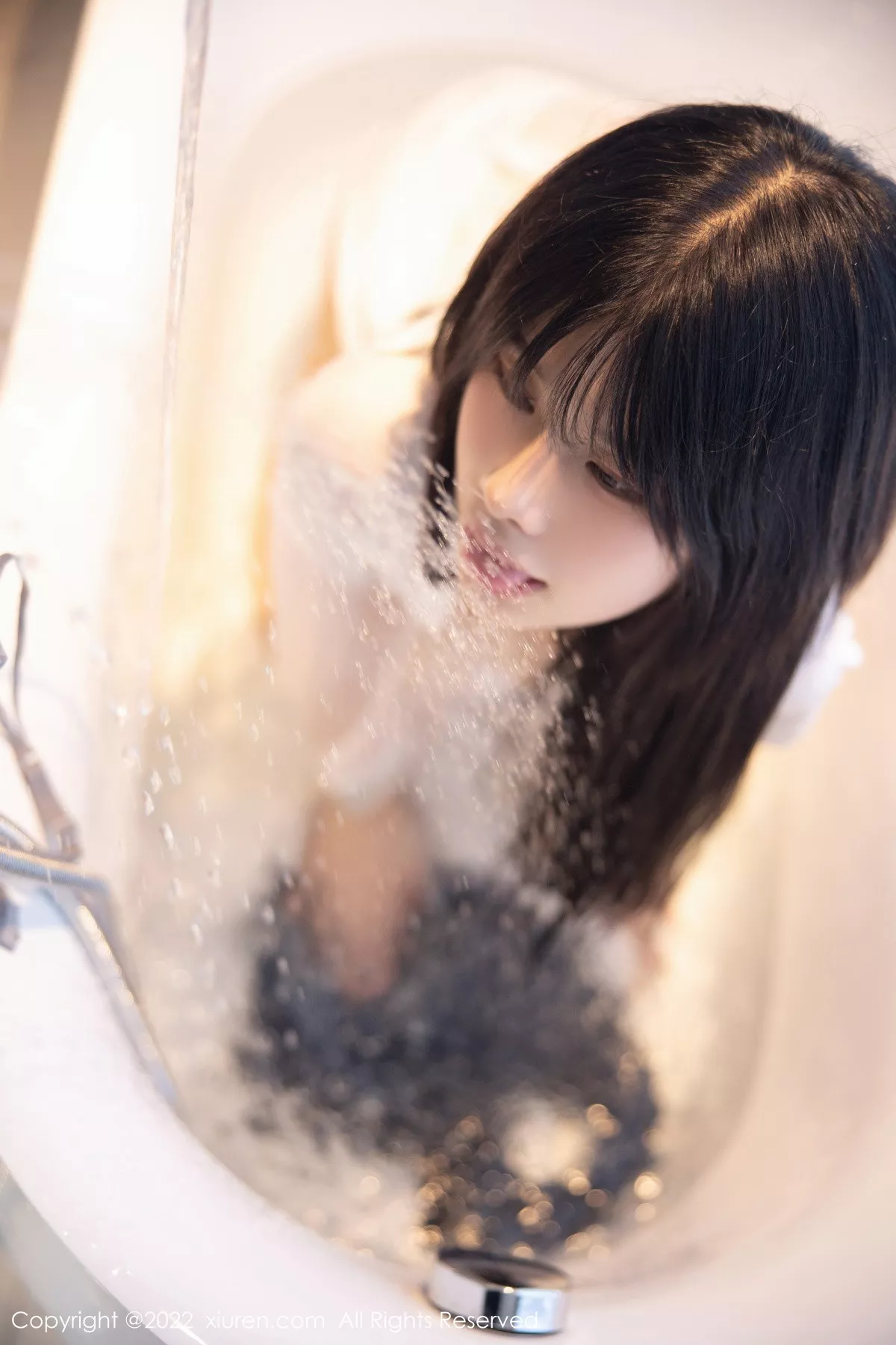 [XiuRen秀人网]第5909期77qiqi写真 [85P]-058