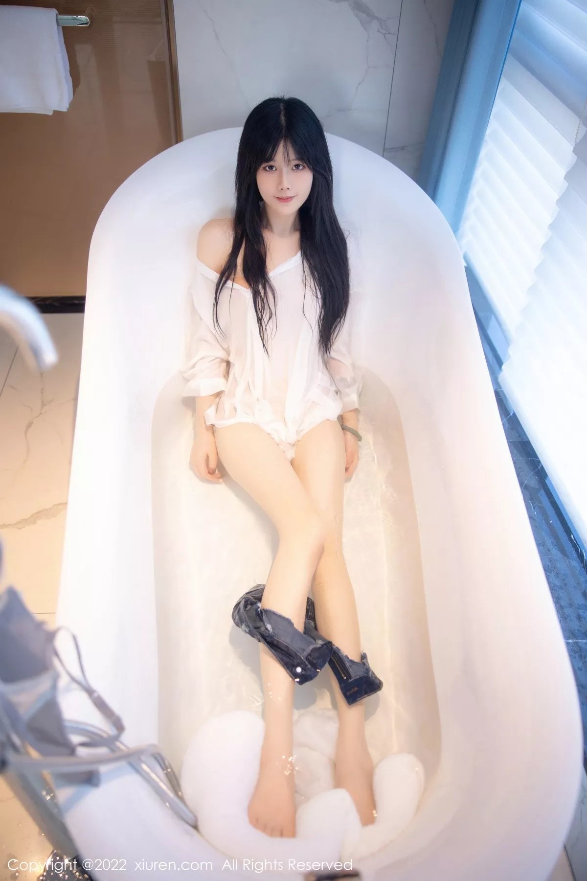 [XiuRen秀人网]第5909期77qiqi写真 [85P]-049
