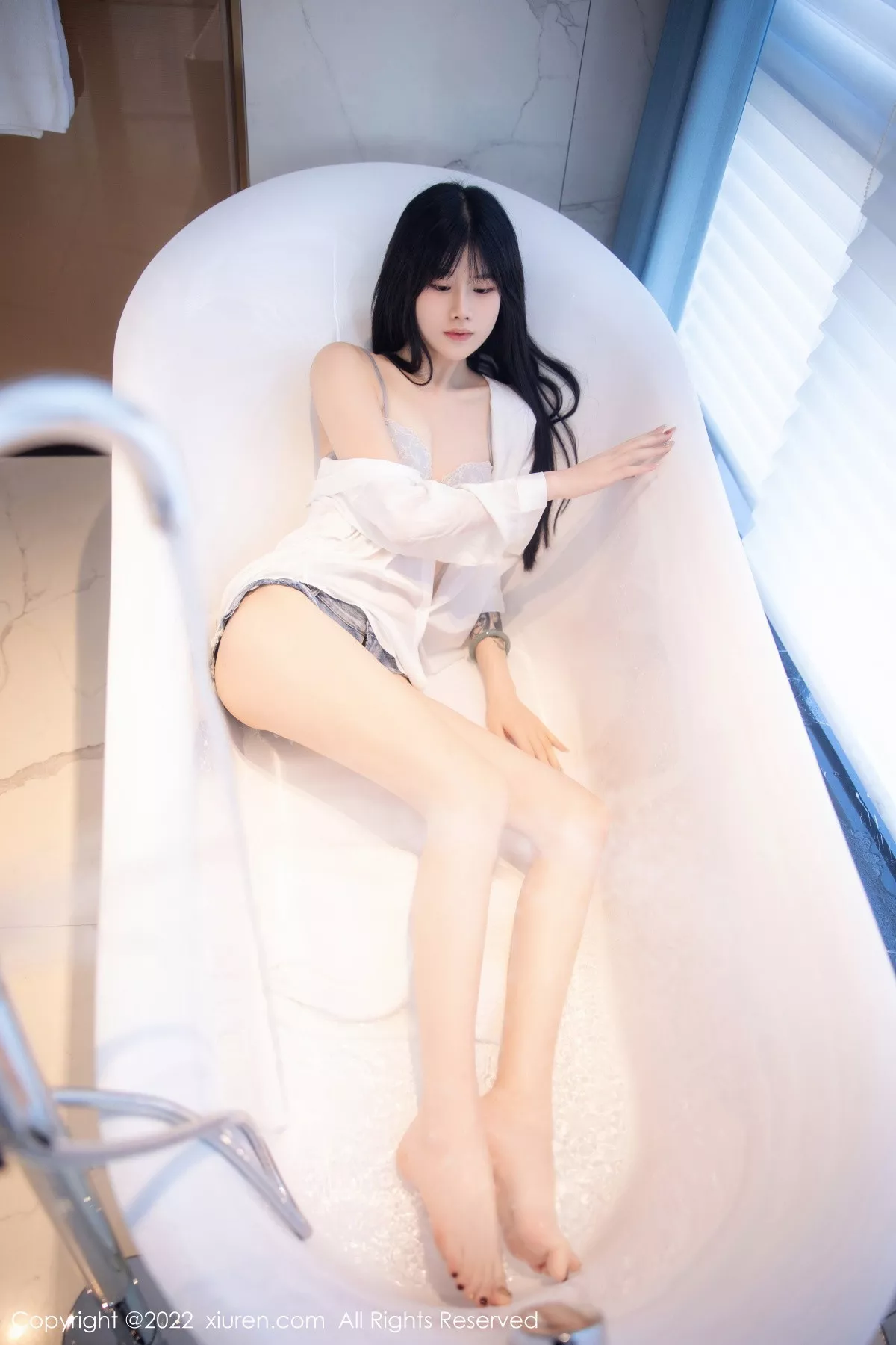 [XiuRen秀人网]第5909期77qiqi写真 [85P]-017