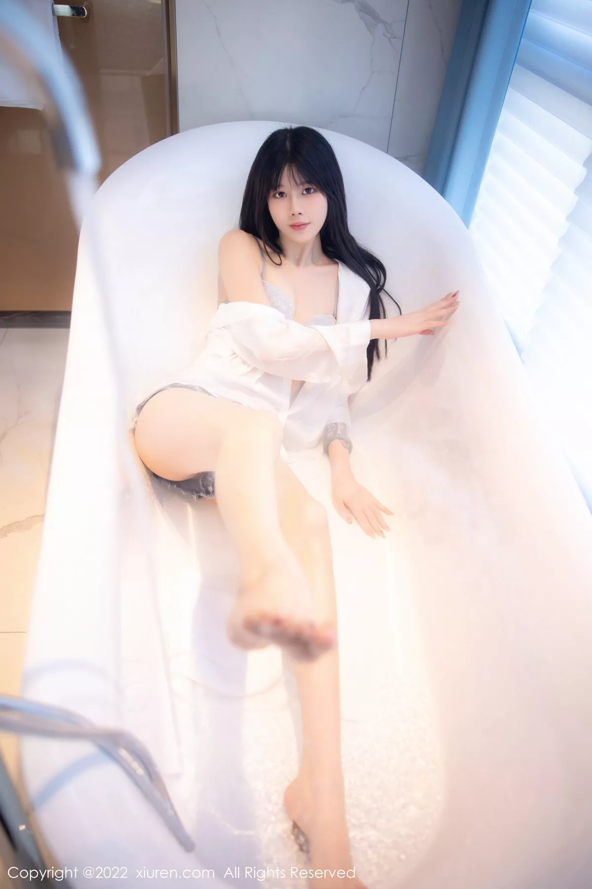 [XiuRen秀人网]第5909期77qiqi写真 [85P]-018