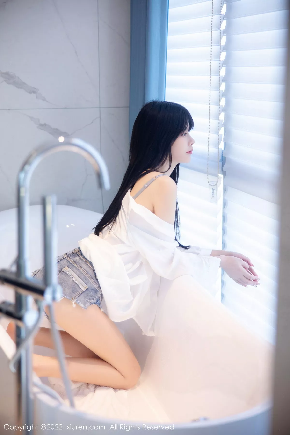 [XiuRen秀人网]第5909期77qiqi写真 [85P]-011