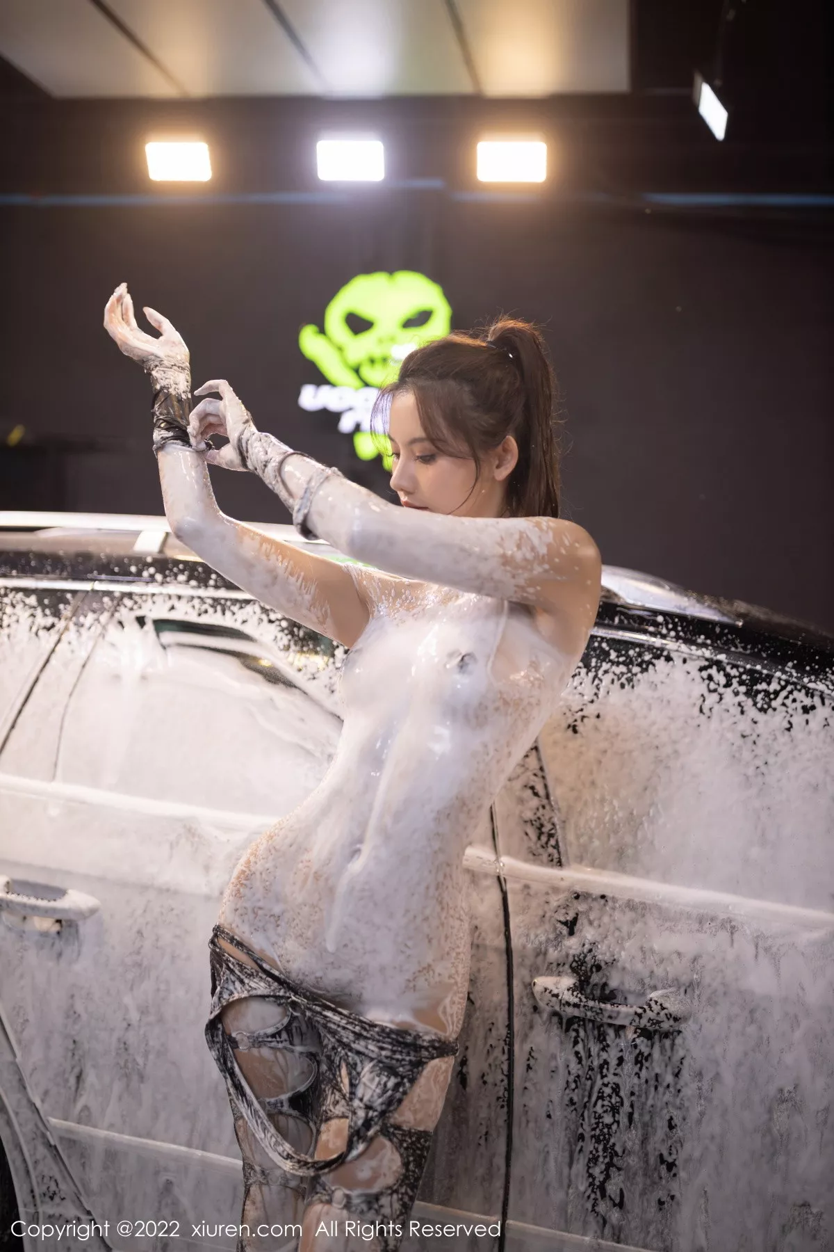 [XiuRen秀人网]第6072期就是阿朱啊写真 [90P]-070