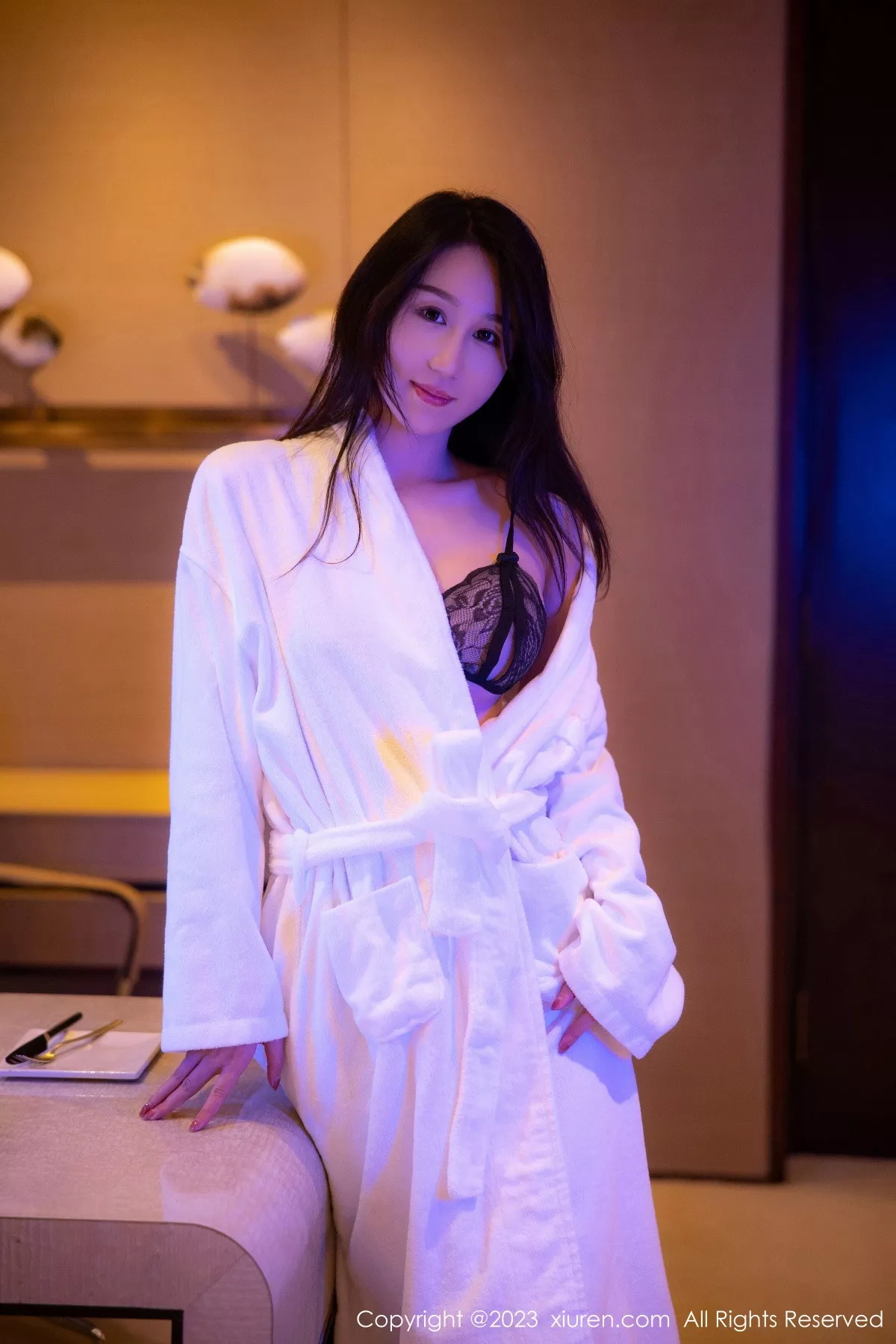 [XiuRen秀人网]第6083期薇薇酱写真 [84P]-003