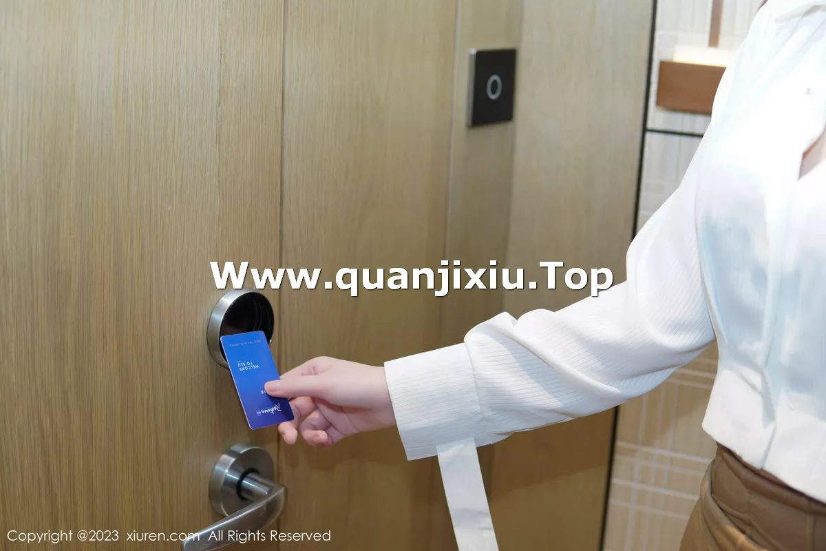 [XiuRen秀人网]第6111期桃桃子写真 [86P]-025