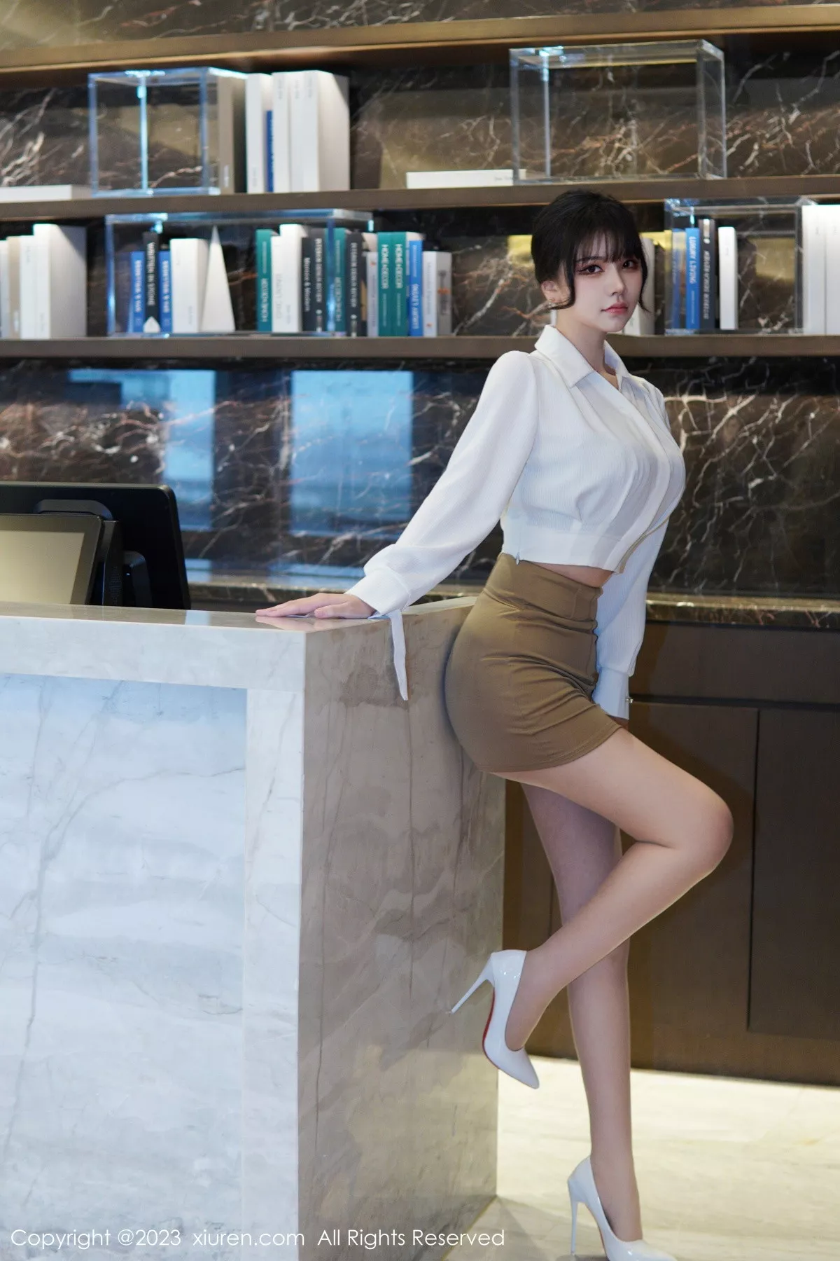 [XiuRen秀人网]第6111期桃桃子写真 [86P]-005