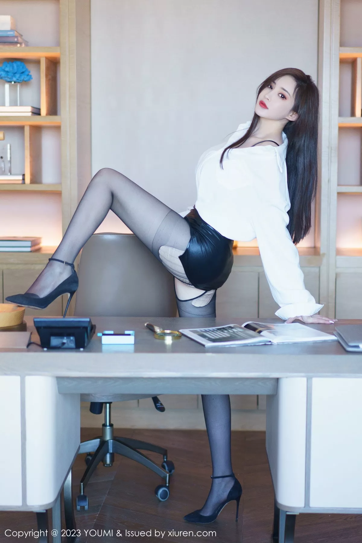 [YouMi尤蜜荟]第890期周妍希写真 [97P]-002