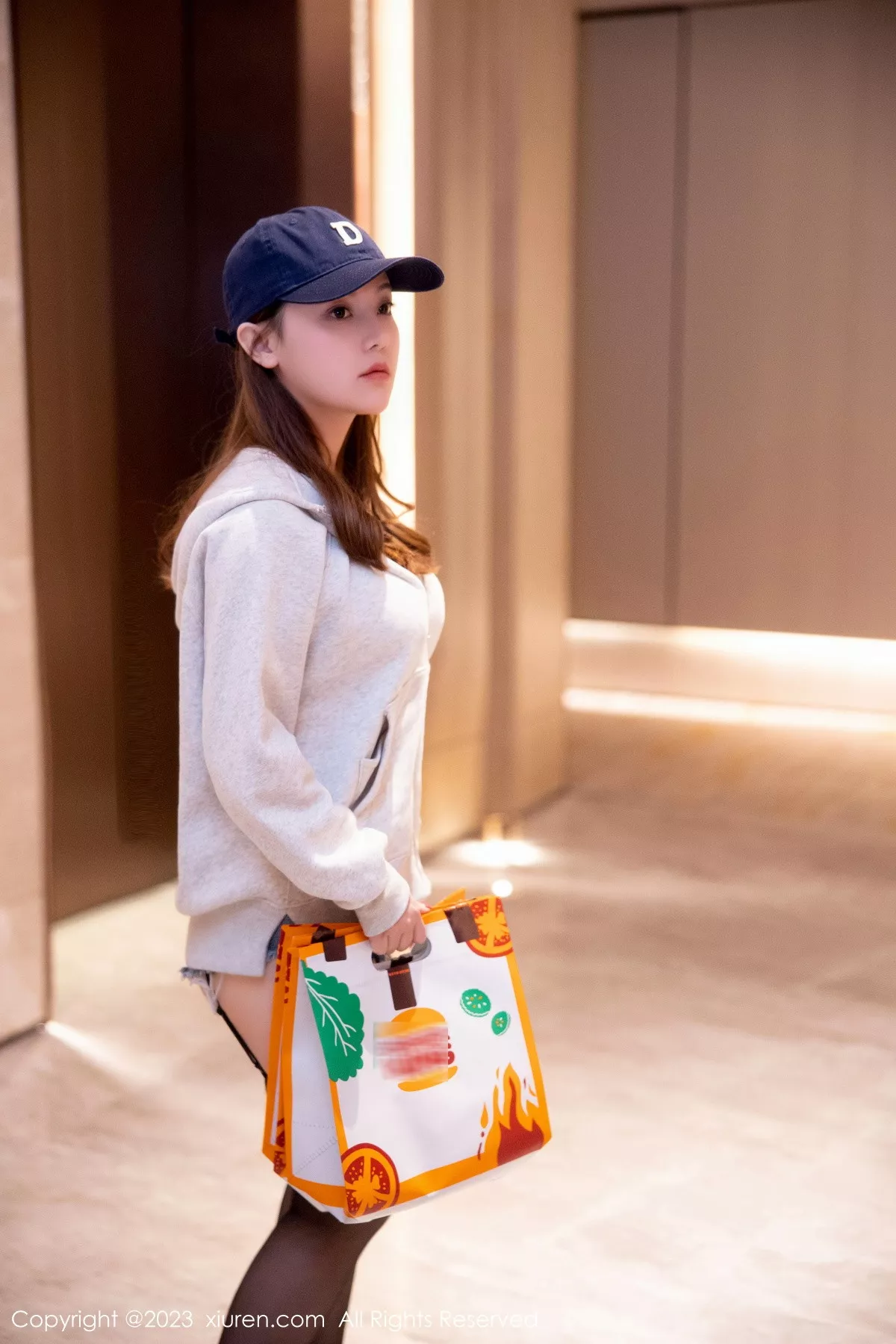 [XiuRen秀人网]第6155期豆瓣酱写真 [87P]-001