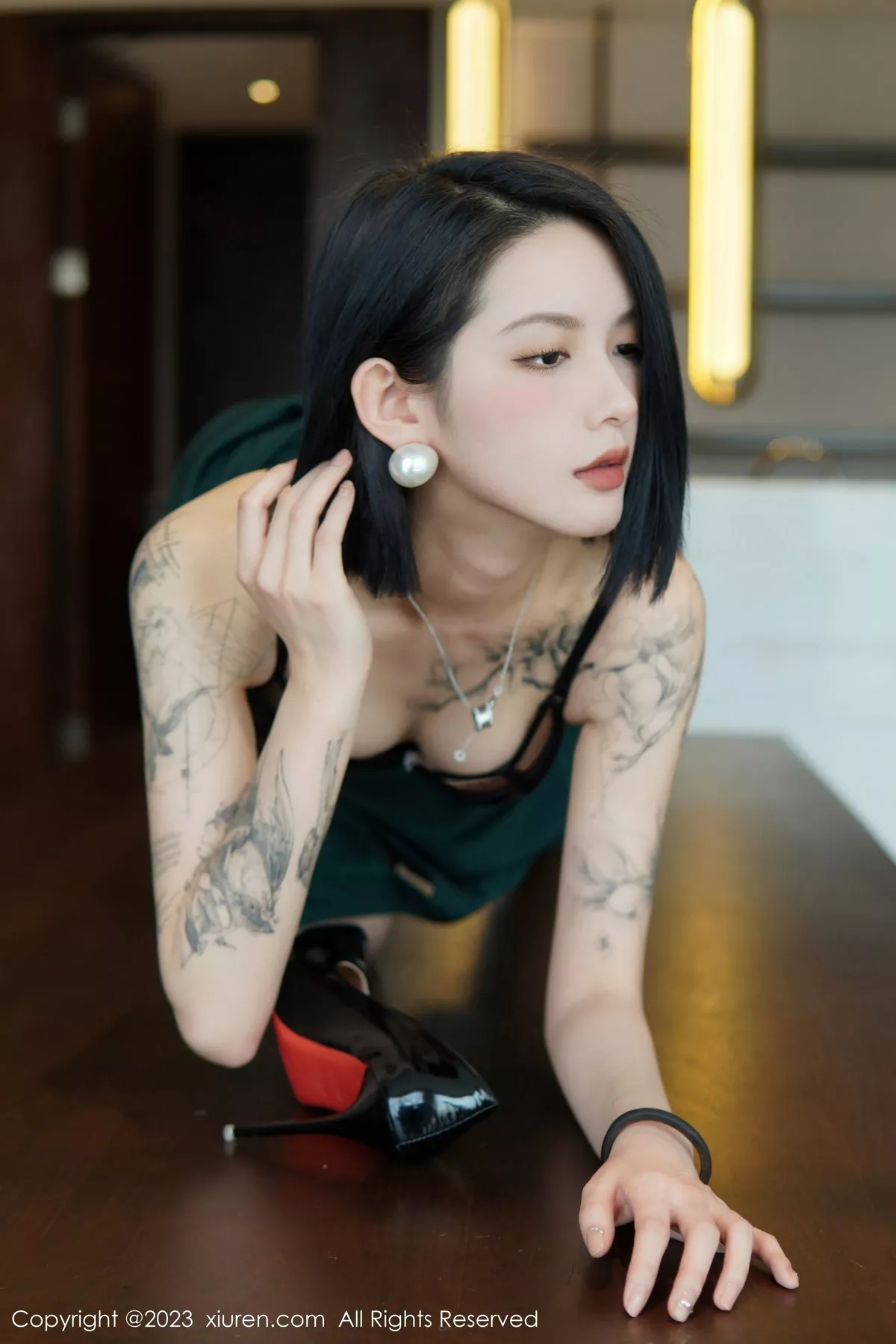 [XiuRen秀人网]第6205期乔一一写真 [84P]-049