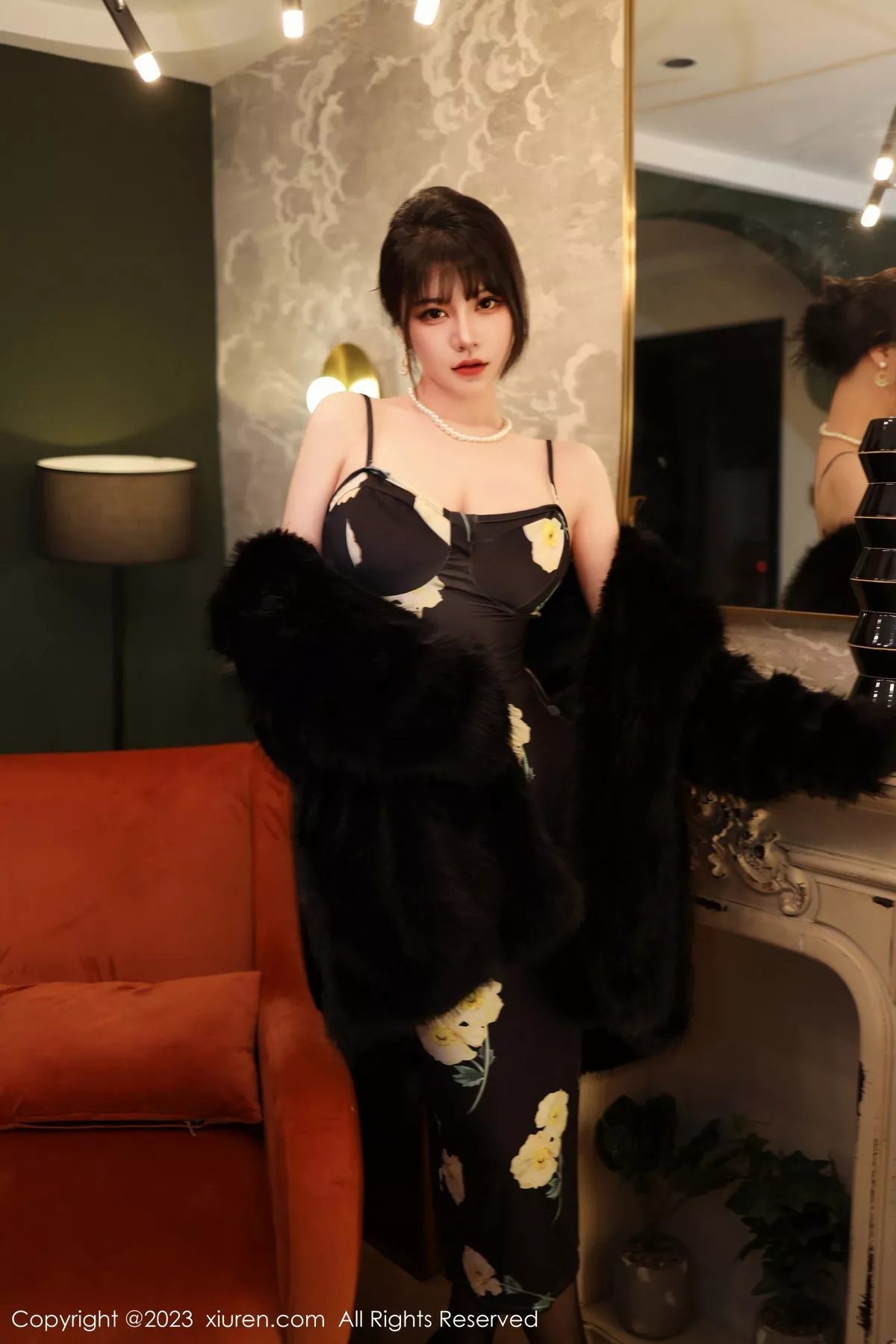 [XiuRen秀人网]第6220期桃桃子写真 [85P]-001