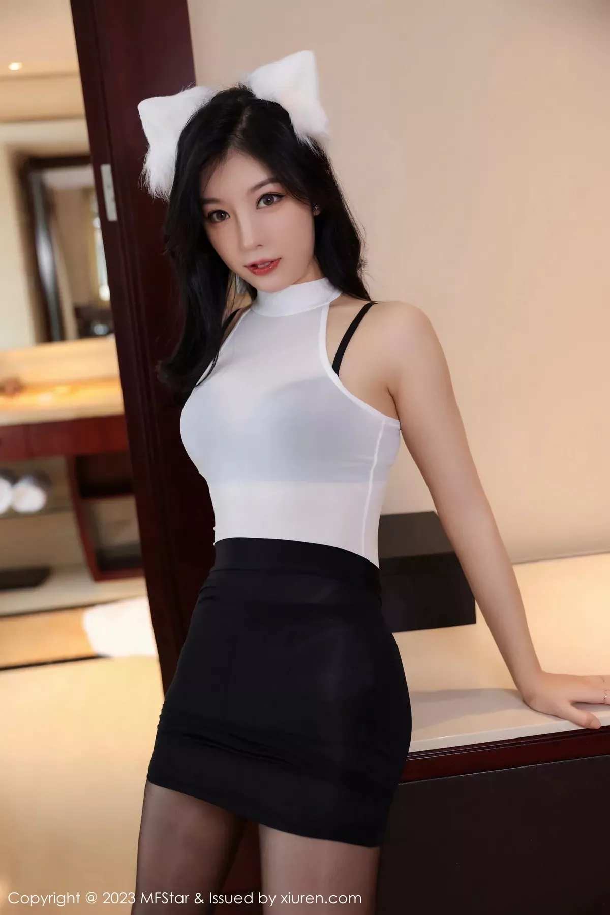 [MFStar模范学院]第584期人间荒糖写真 [51P]-017