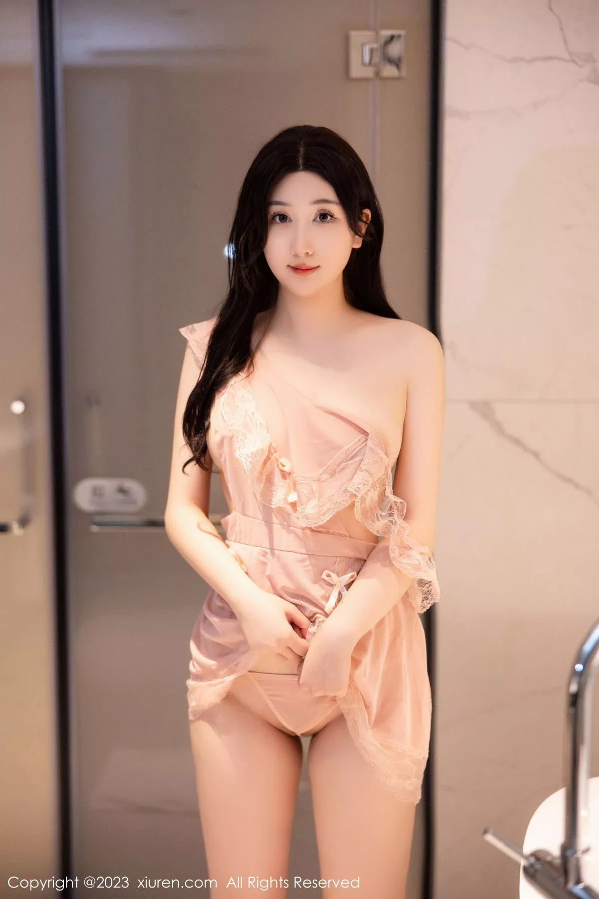 [XiuRen秀人网]第6243期江真真写真 [78P]-002