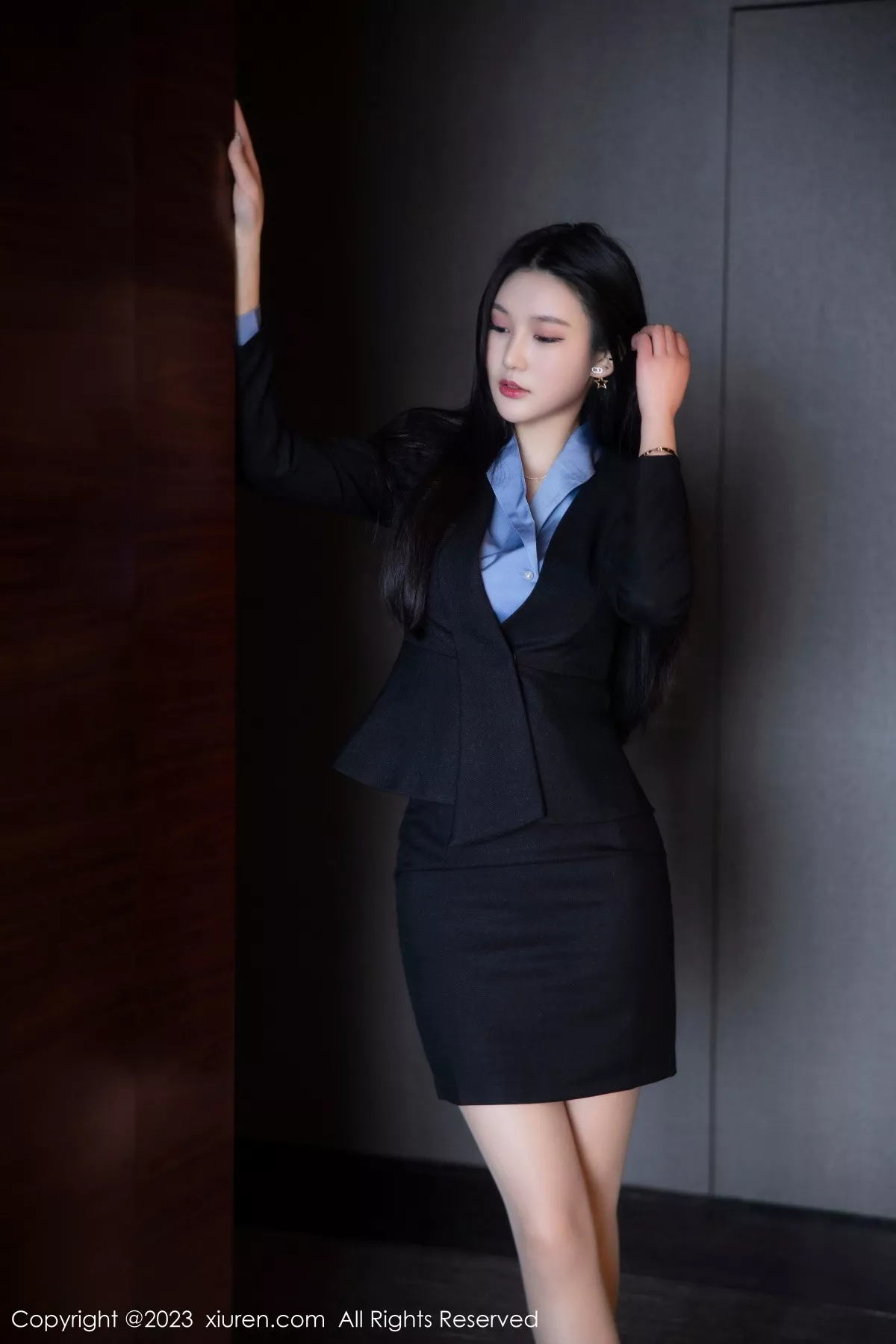 [XiuRen秀人网]第6254期圆圆酱写真 [86P]-001