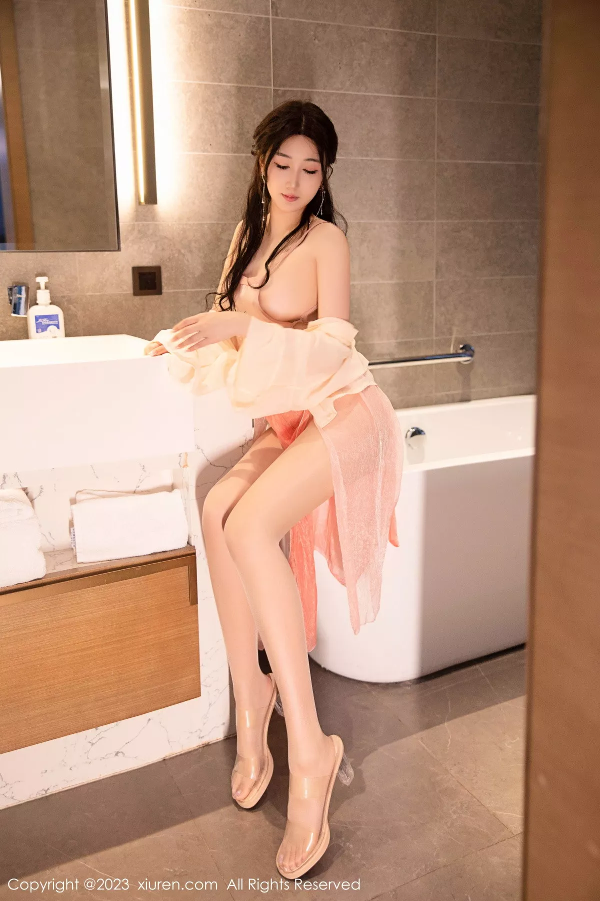 [XiuRen秀人网]第6262期江真真写真 [70P]-015