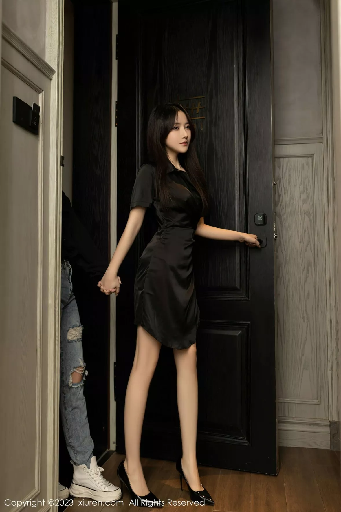 [XiuRen秀人网]第6172期鱼子酱写真 [88P]-001