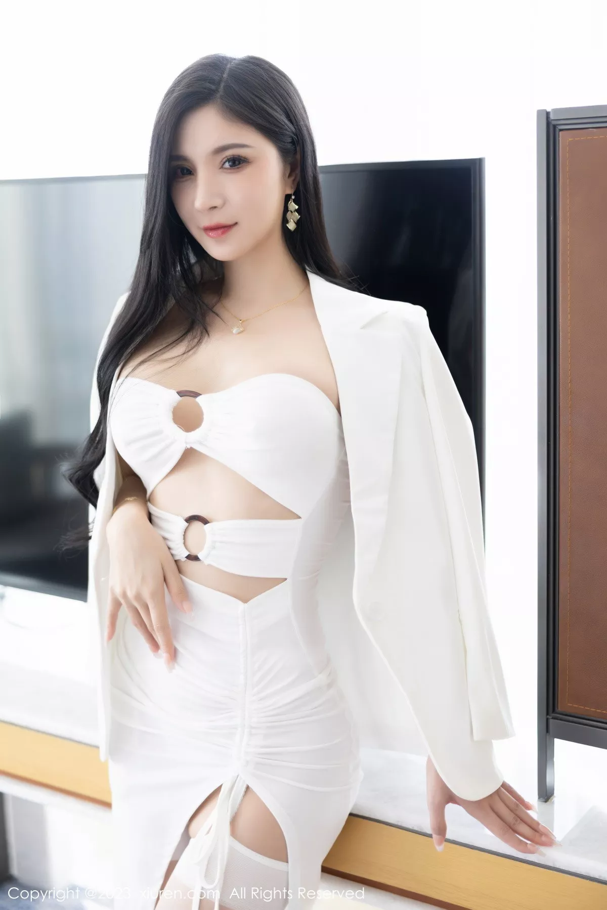 [XiuRen秀人网]第6177期小蛮妖写真 [83P]-002