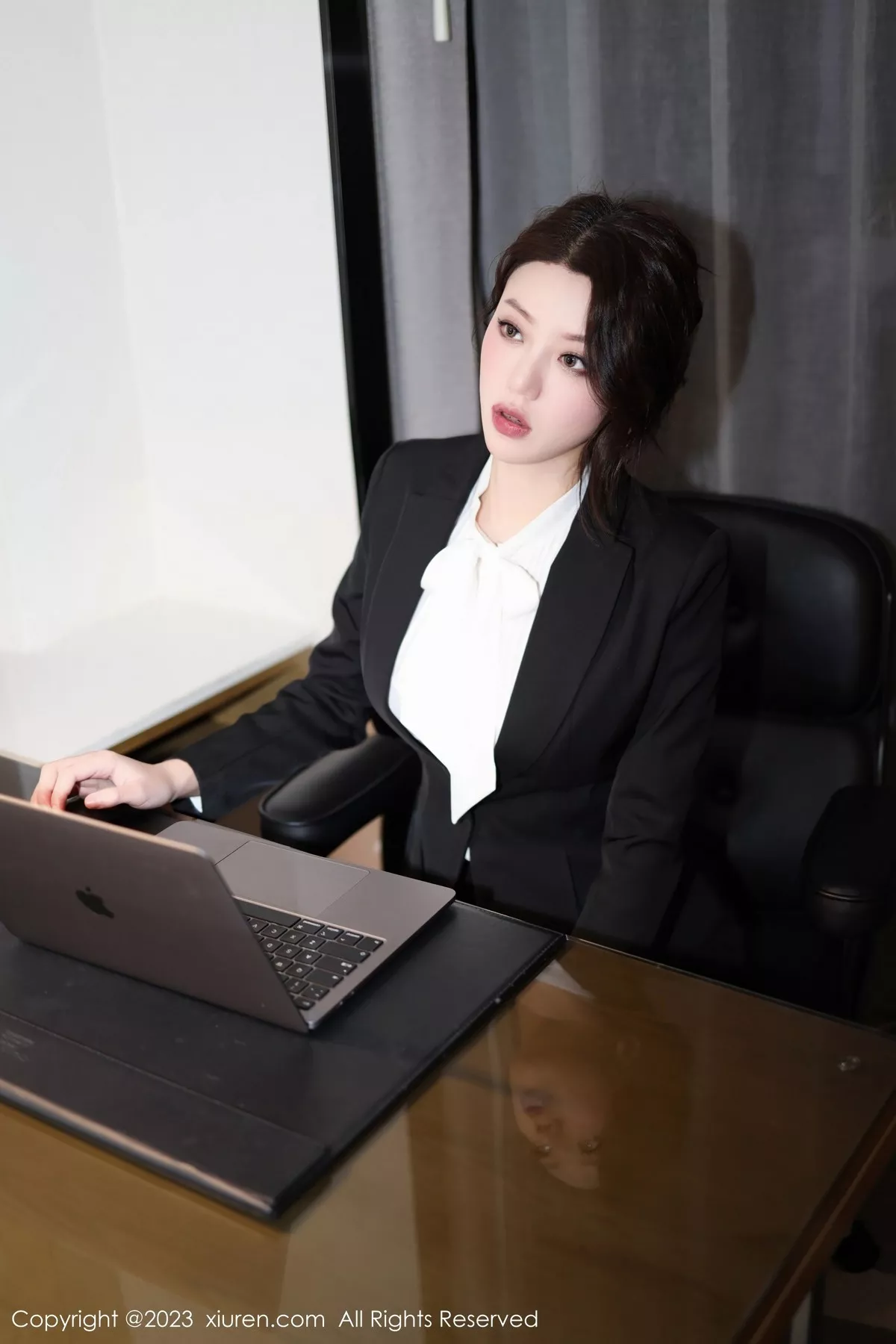 [XiuRen秀人网]第6342期米娜写真 [95P]-001