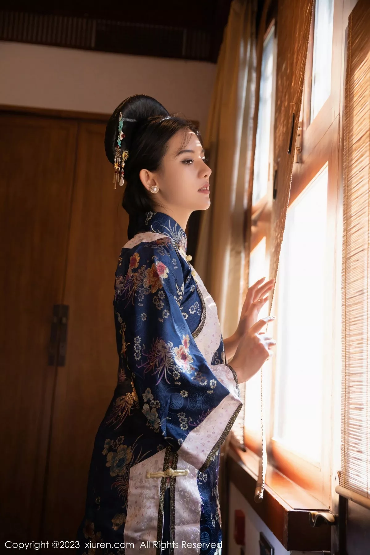 [XiuRen秀人网]第6398期就是阿朱啊写真 [86P]-016