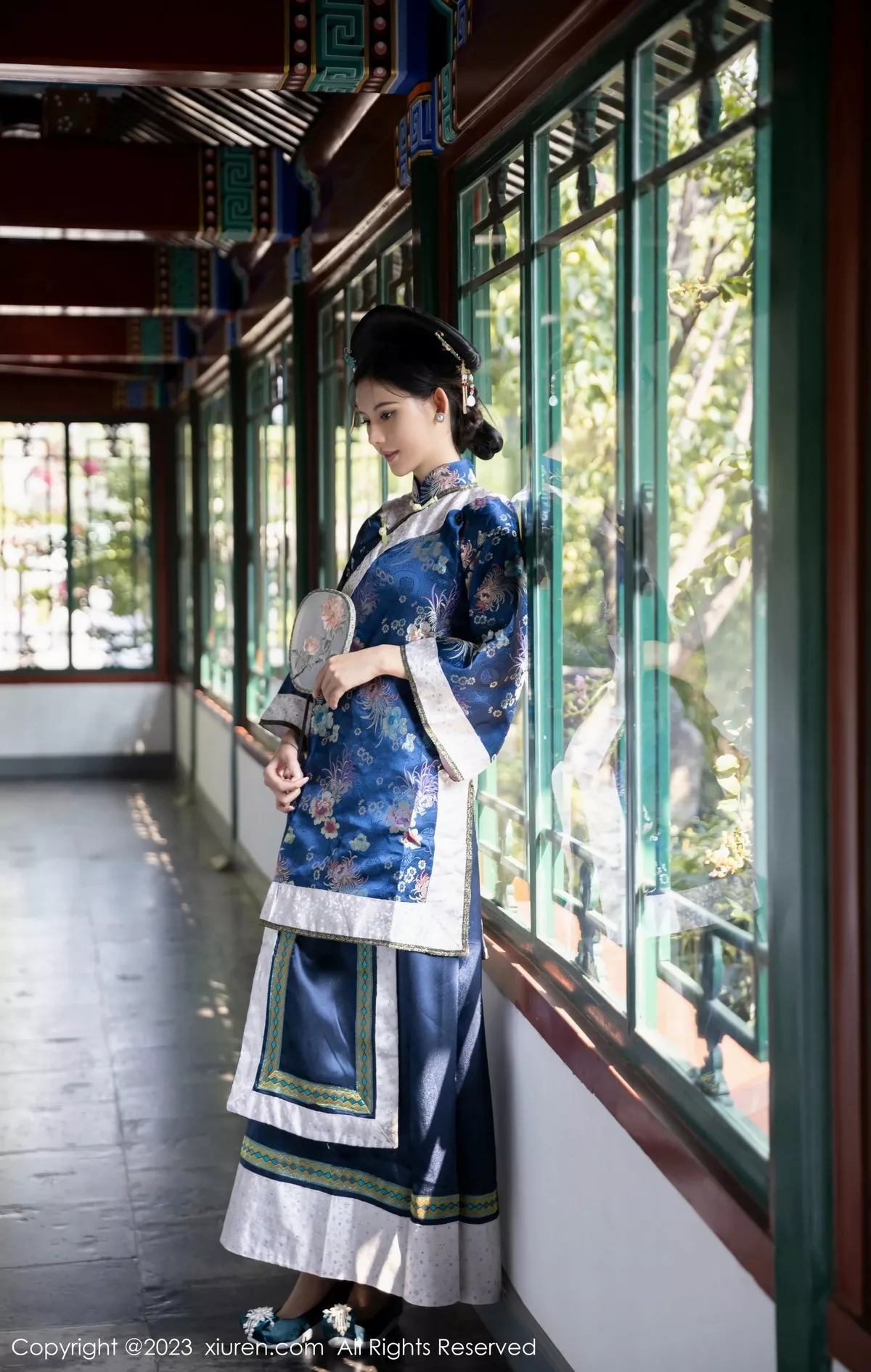 [XiuRen秀人网]第6398期就是阿朱啊写真 [86P]-001